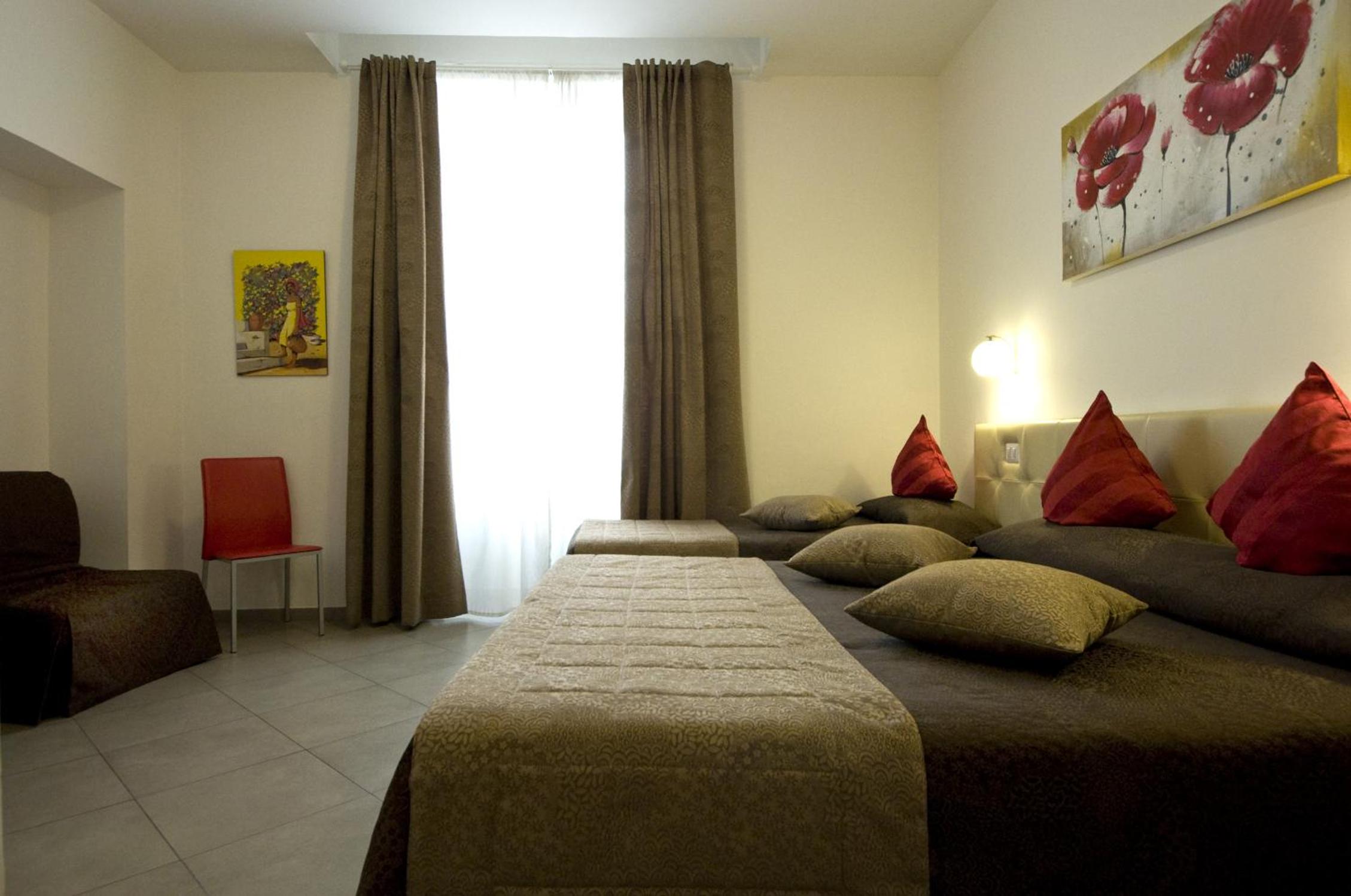 Triple Room