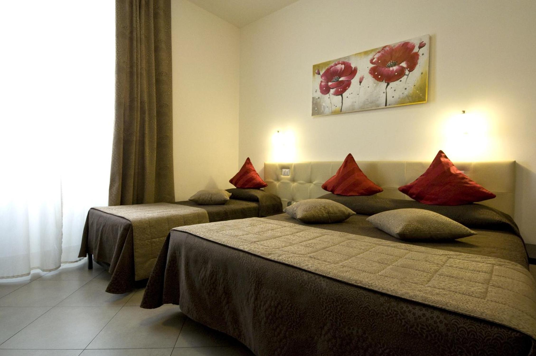 Triple Room photo 2