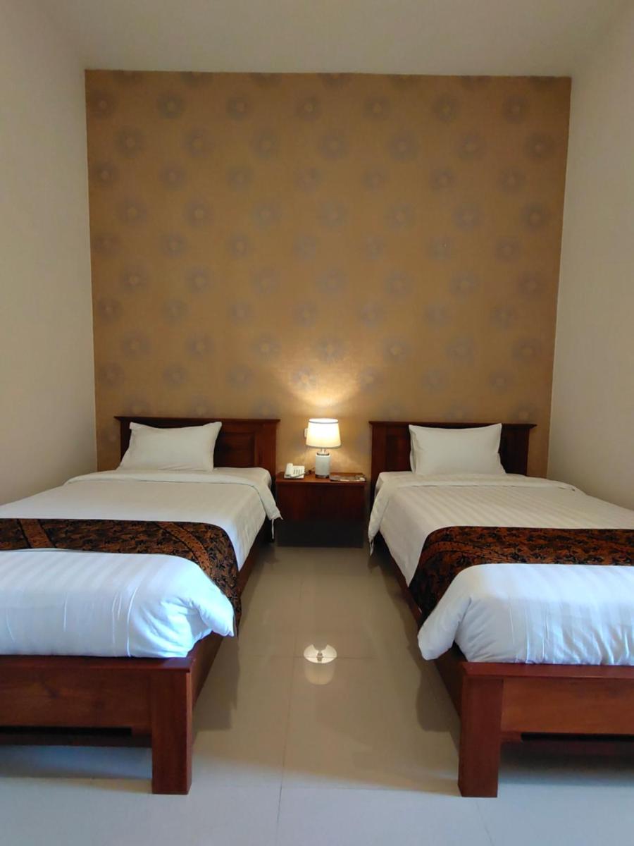 Standard Twin Room - Photo 1