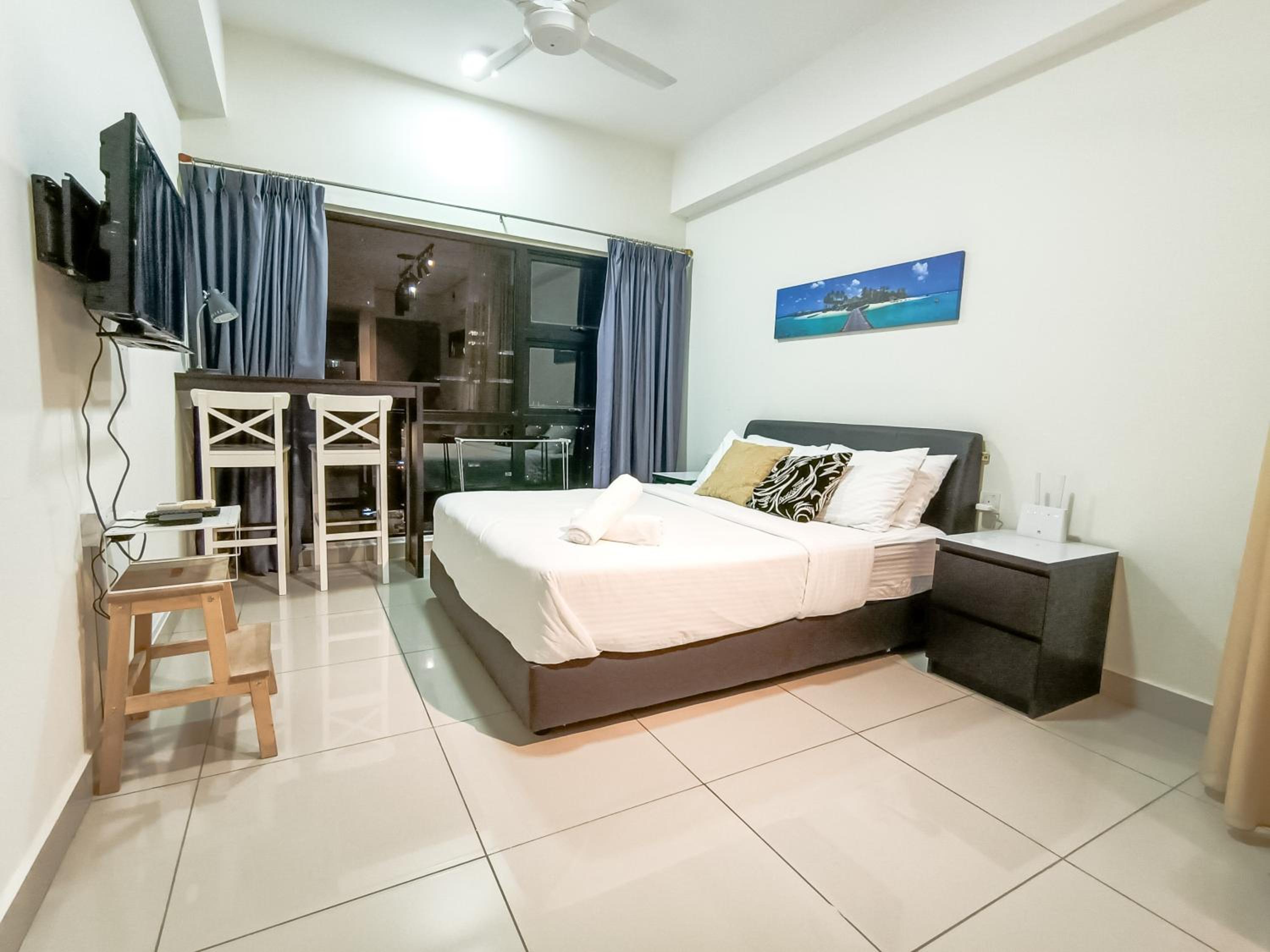 Studio Apartment photo 3