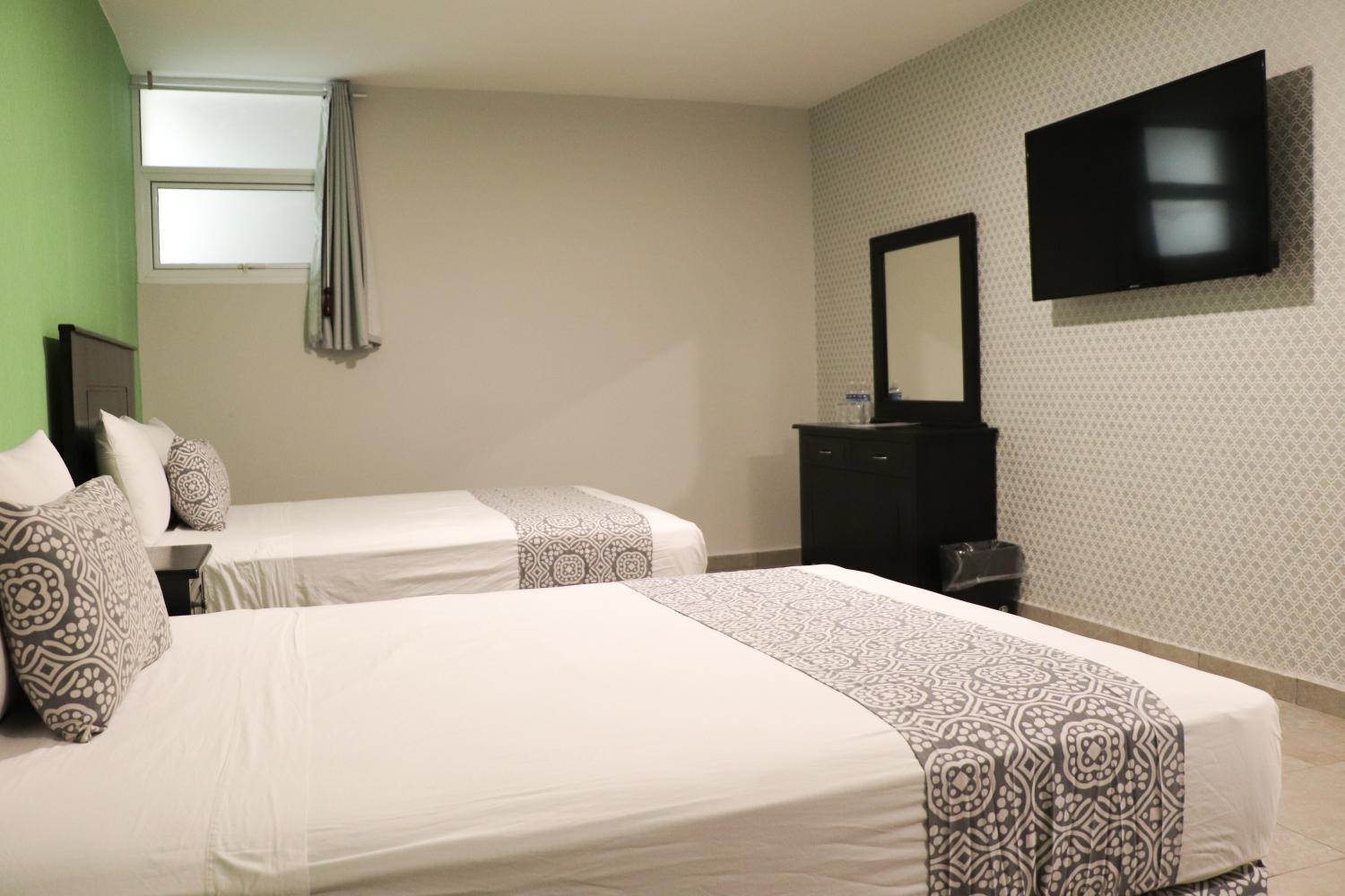 Standard Twin Room - Photo 4