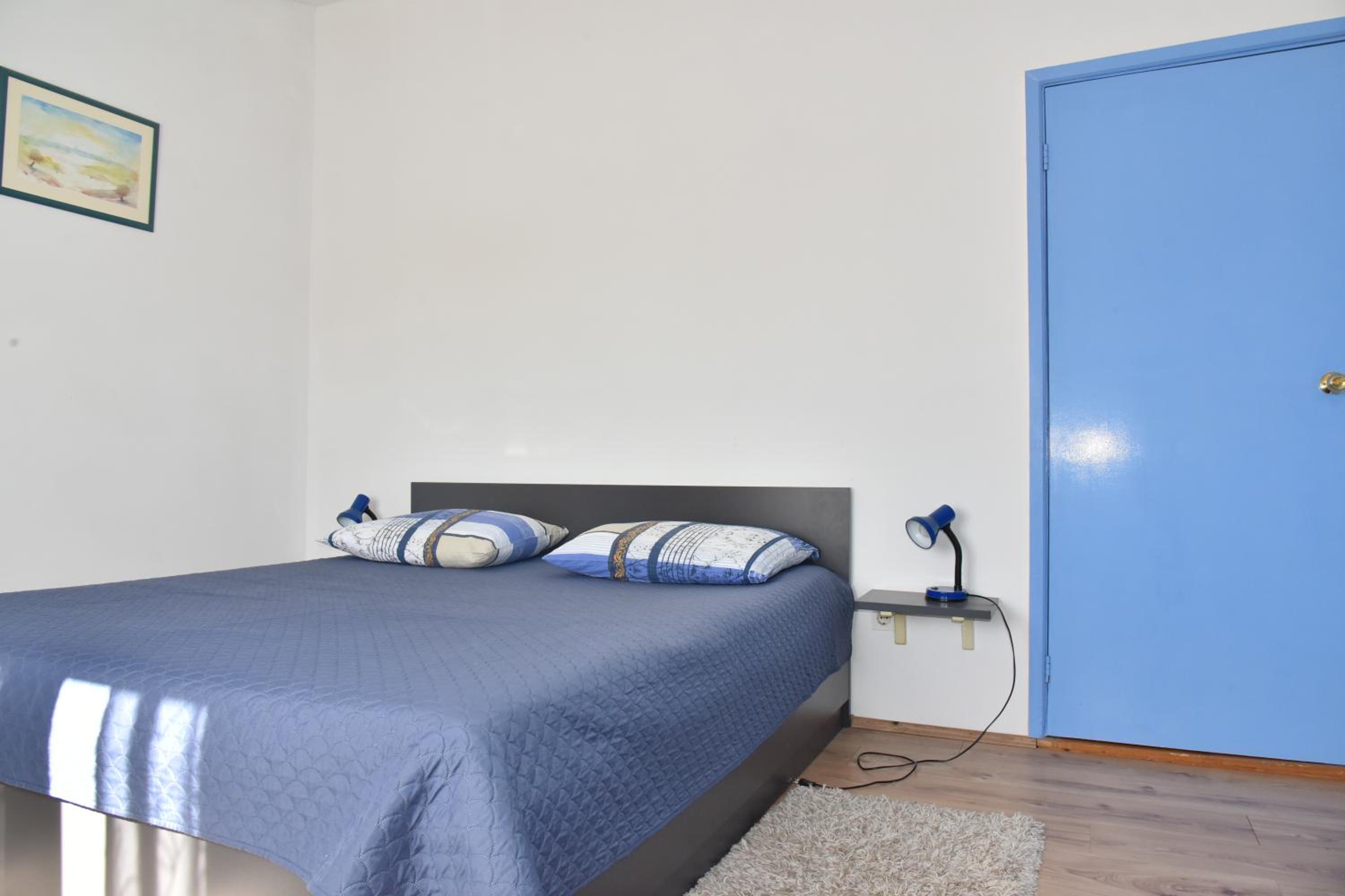 One-Bedroom Apartment - Blue
