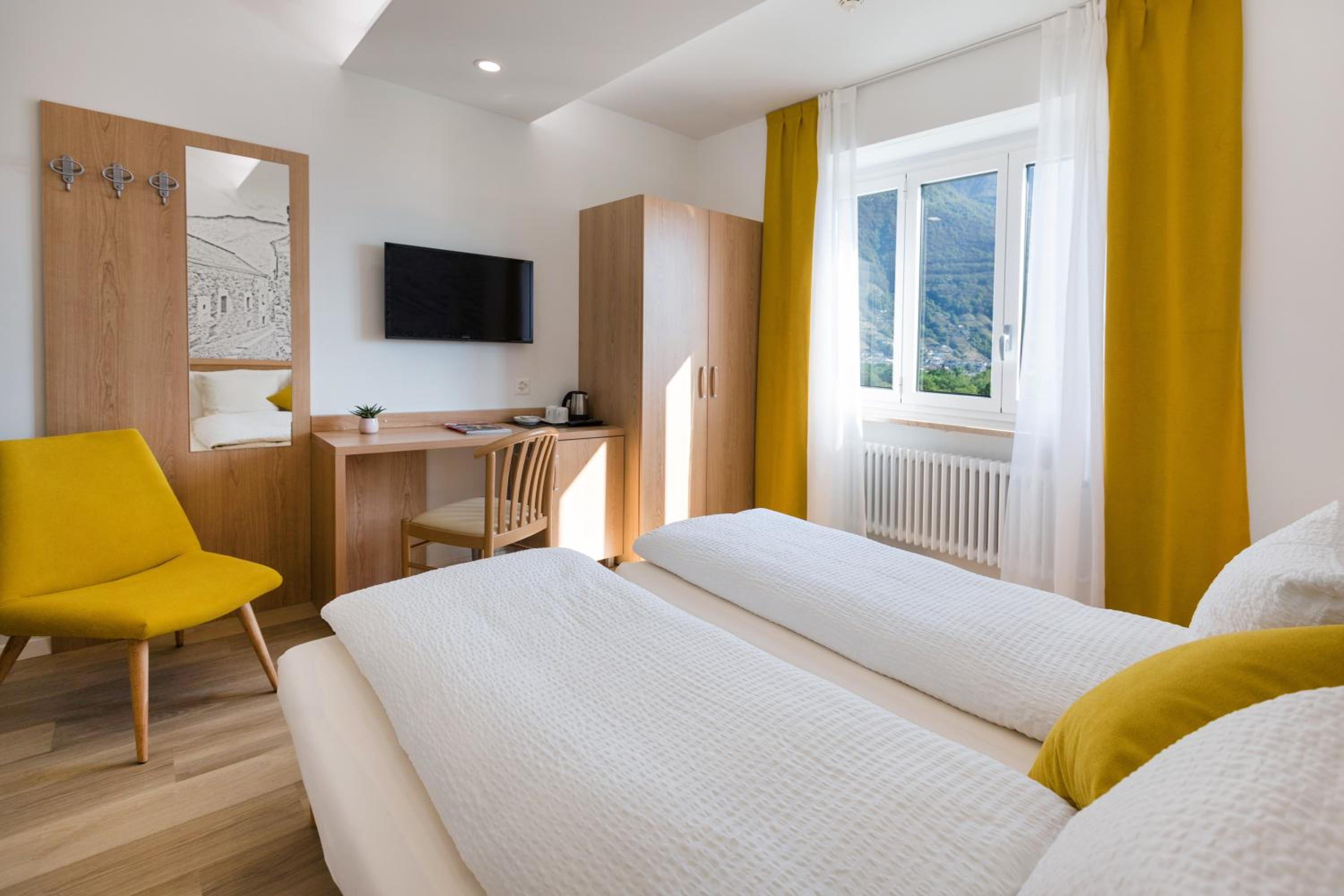 Economy Double Room photo 1
