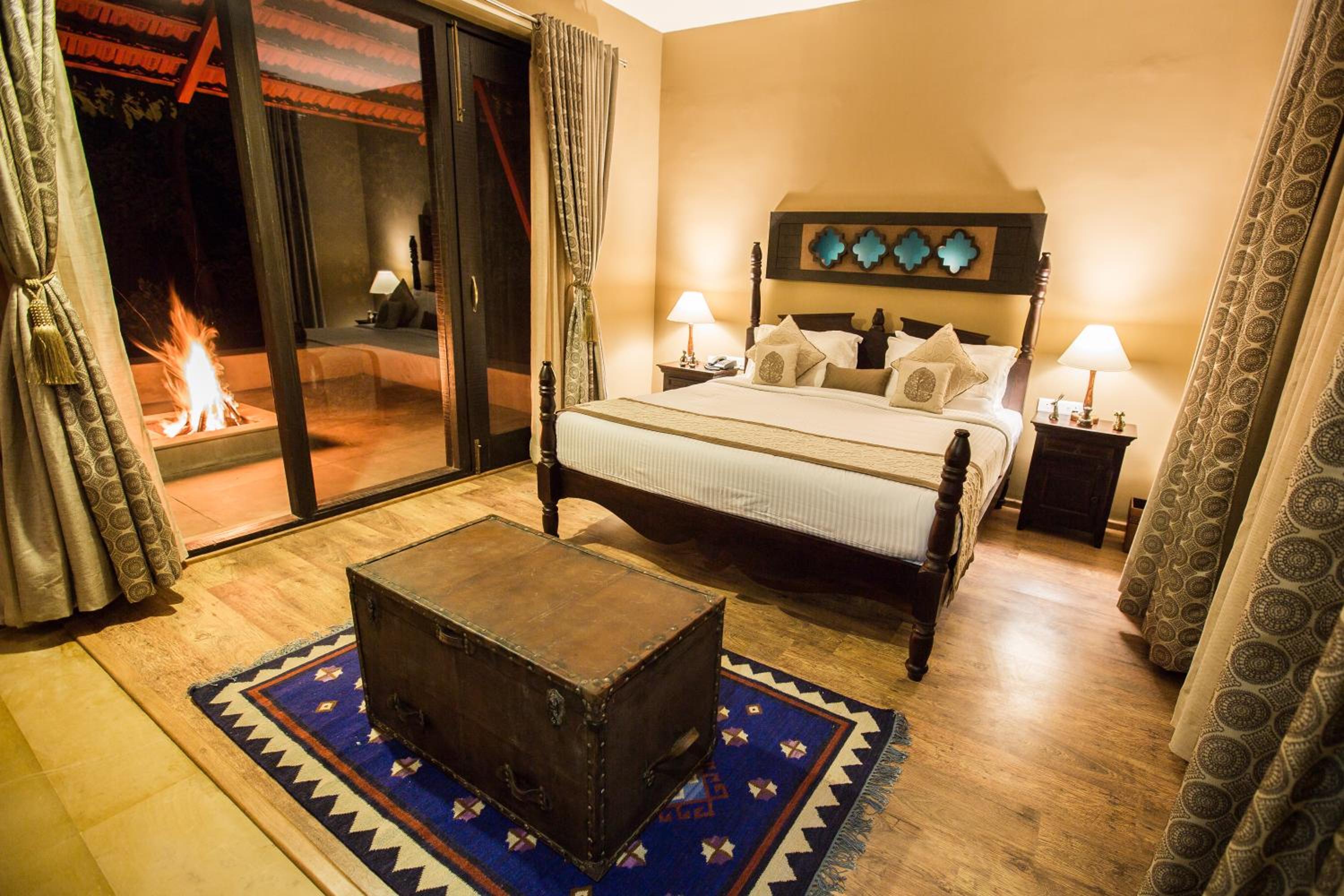 Deluxe King Room