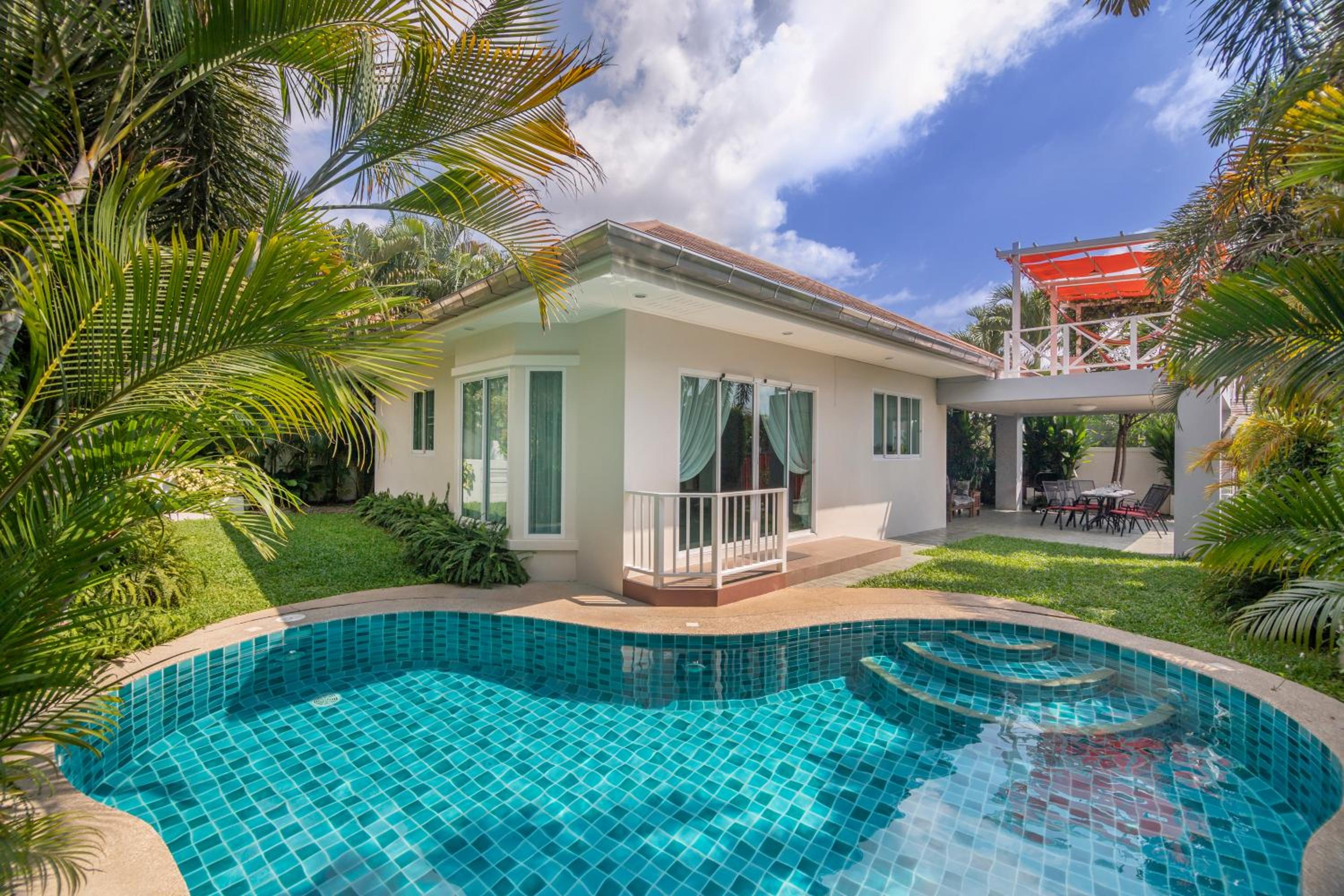 Villa with Private Pool photo 2