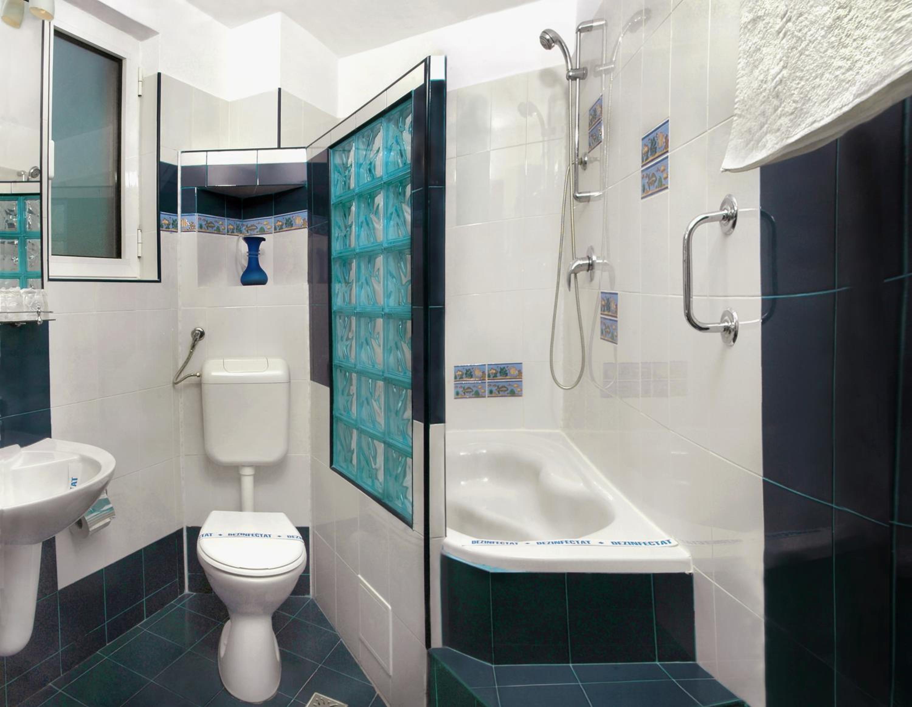 One Bedroom Suite  - Photo 3