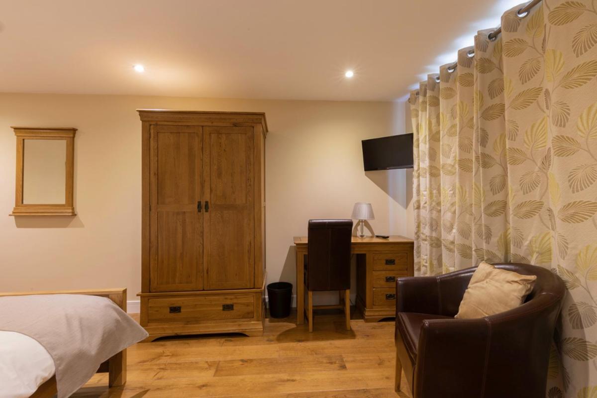 Two-Bedroom House photo 3