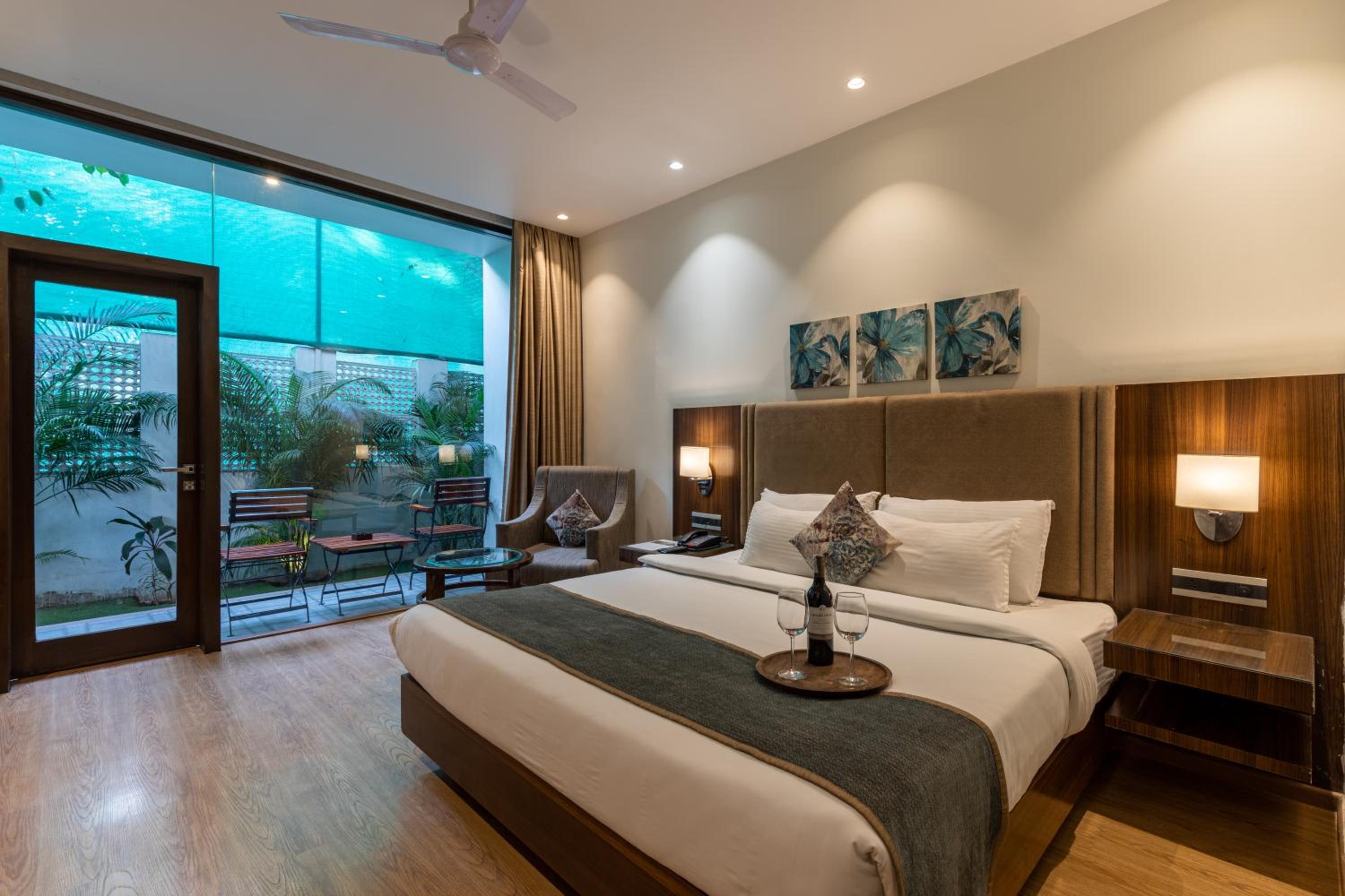King Room with Garden View photo 2