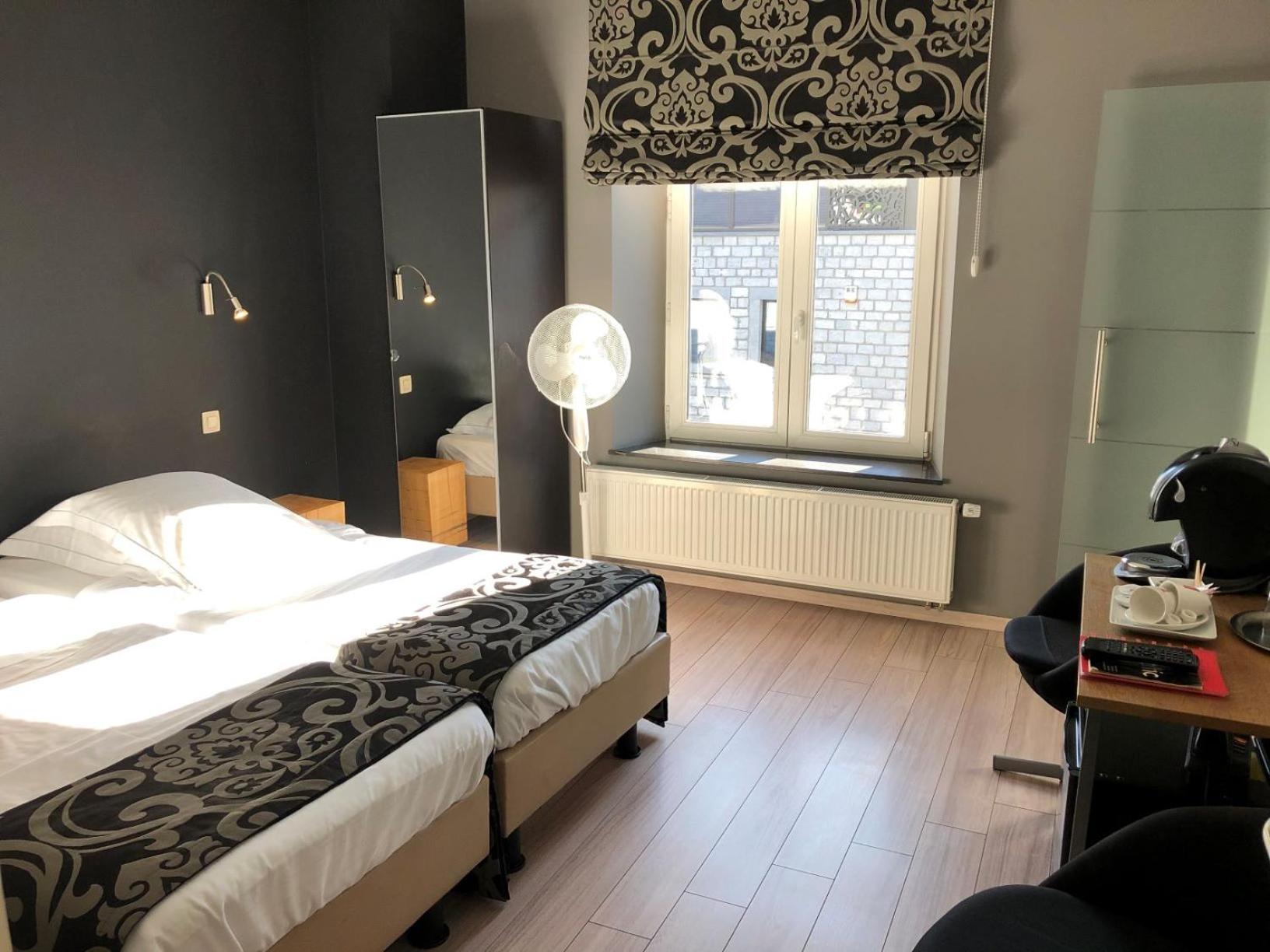 Standard Double Room photo 3