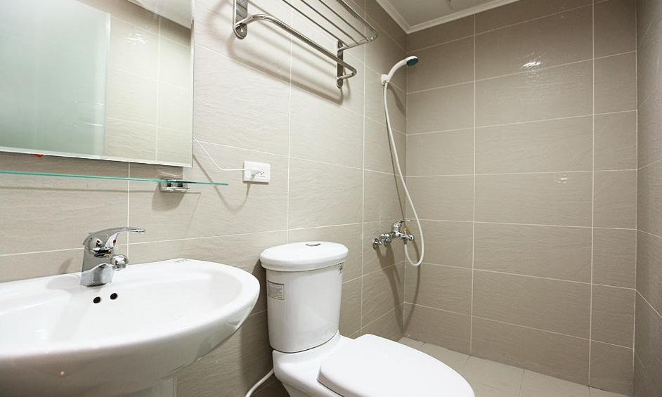 Triple Room with Private Bathroom photo 2