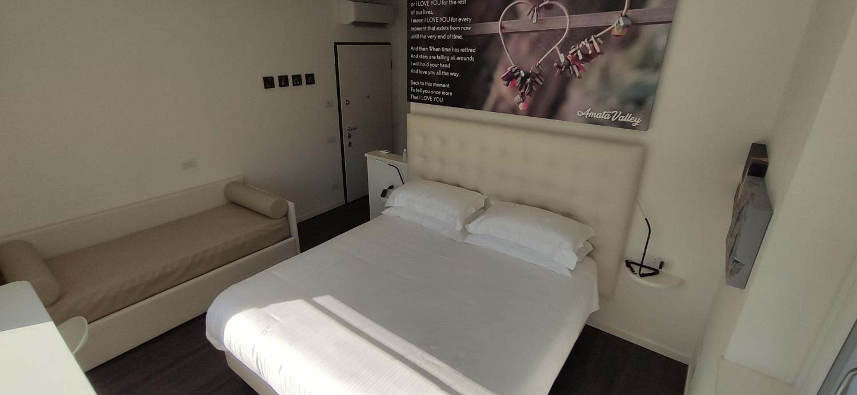 Double Room with Garden View - Photo 15