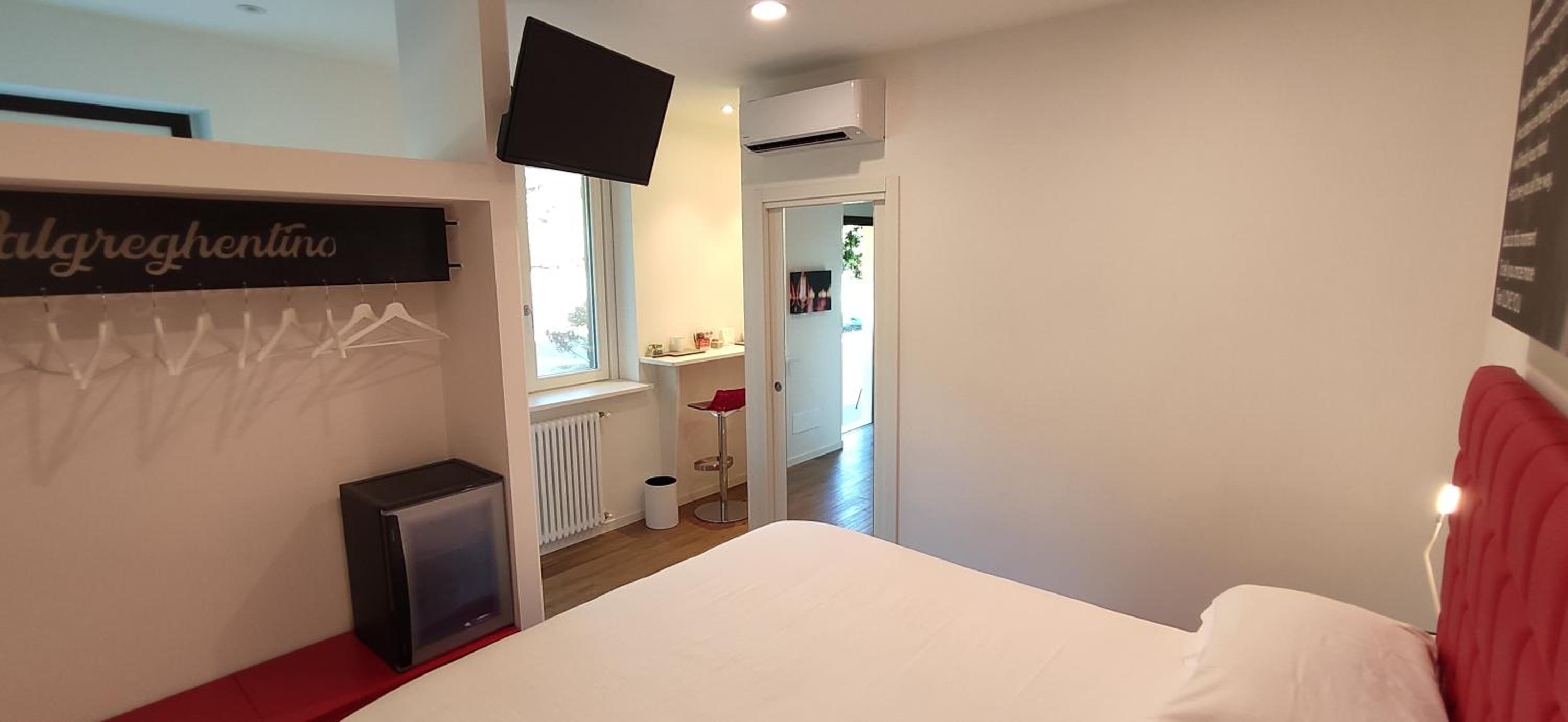 Double Room with Garden View - Photo 17