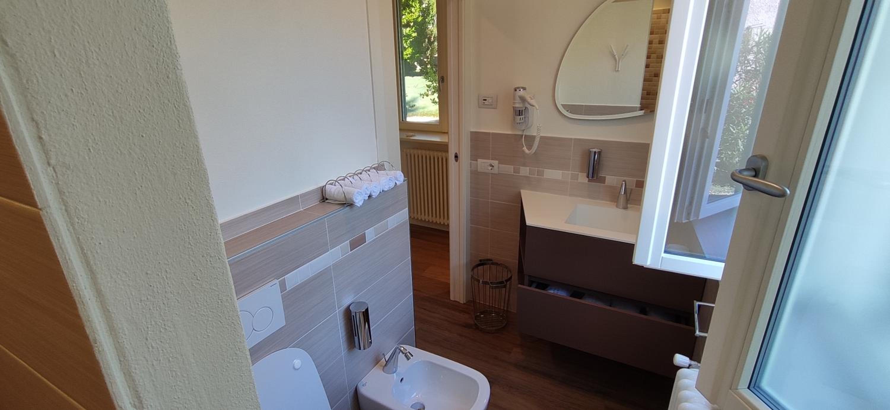 Double Room with Garden View - Photo 19