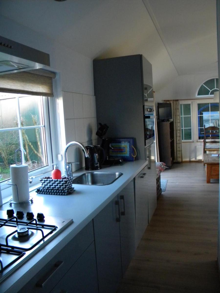 One-Bedroom House photo 2