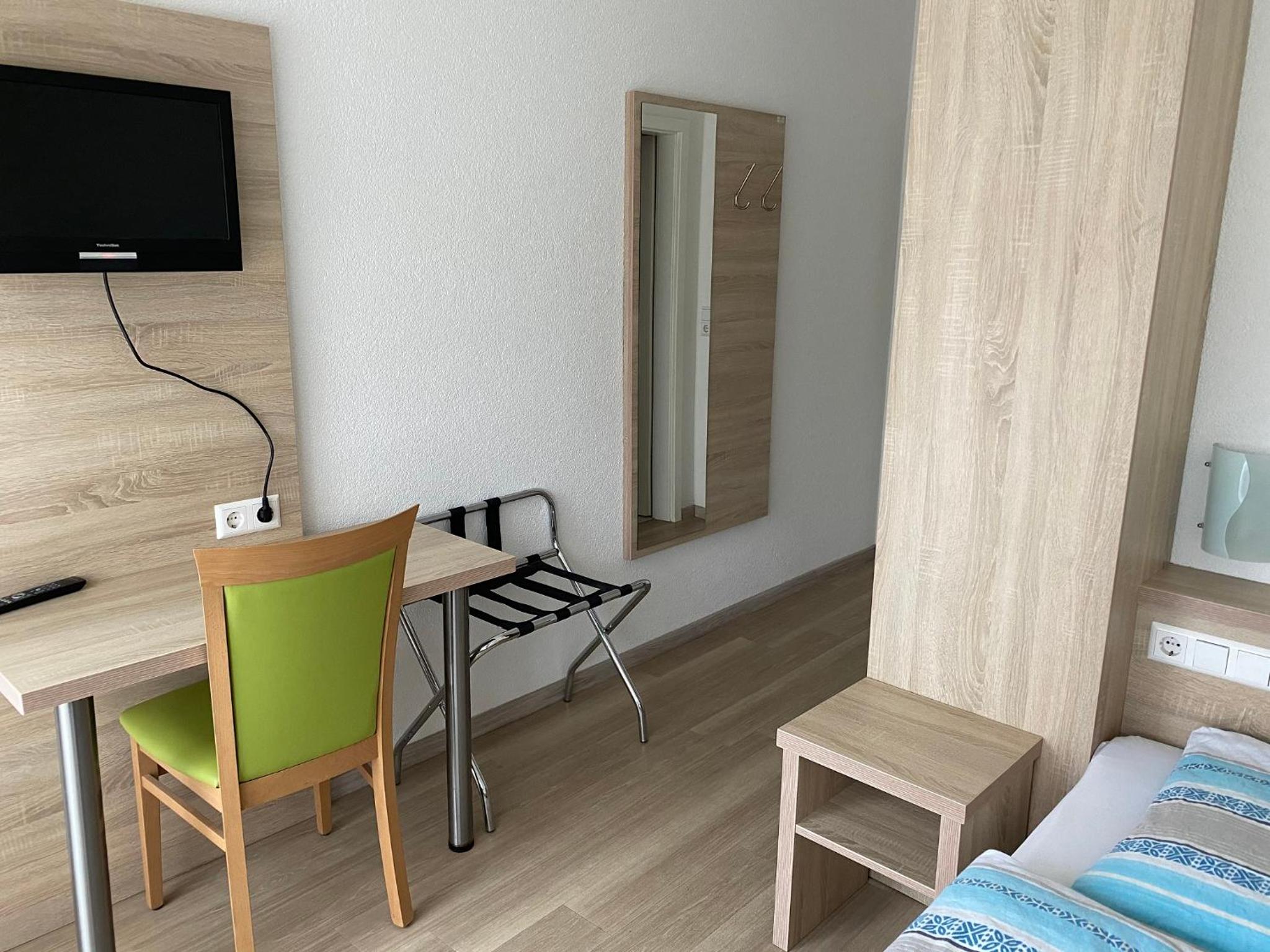 Single Room photo 3