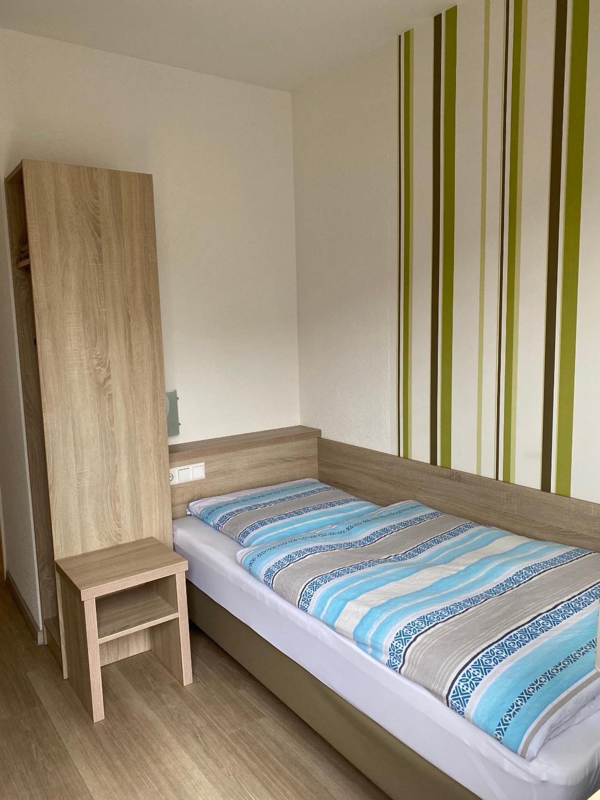Single Room photo 2