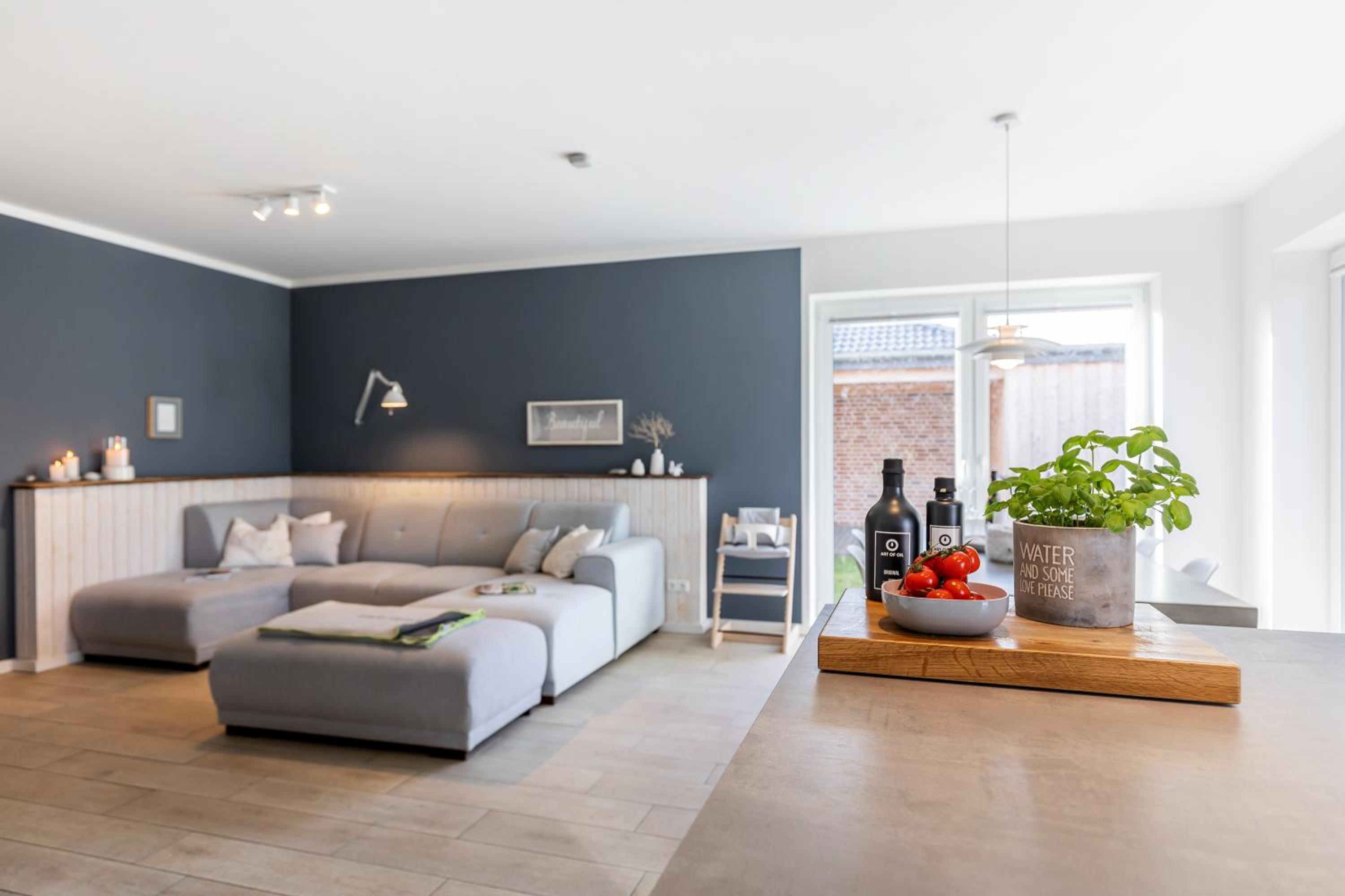 Three-Bedroom House photo 2