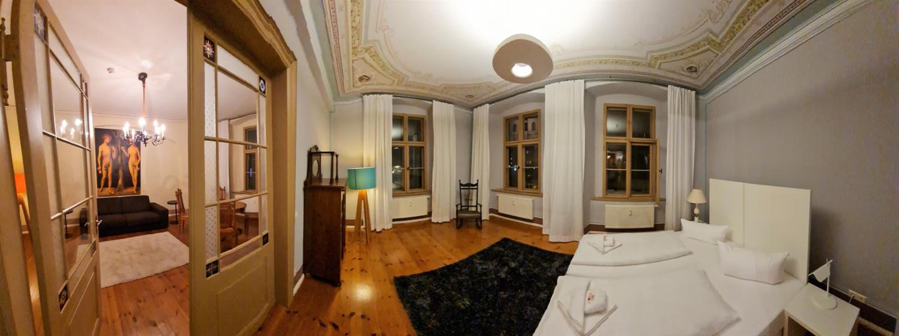 Family Suite - Photo 7
