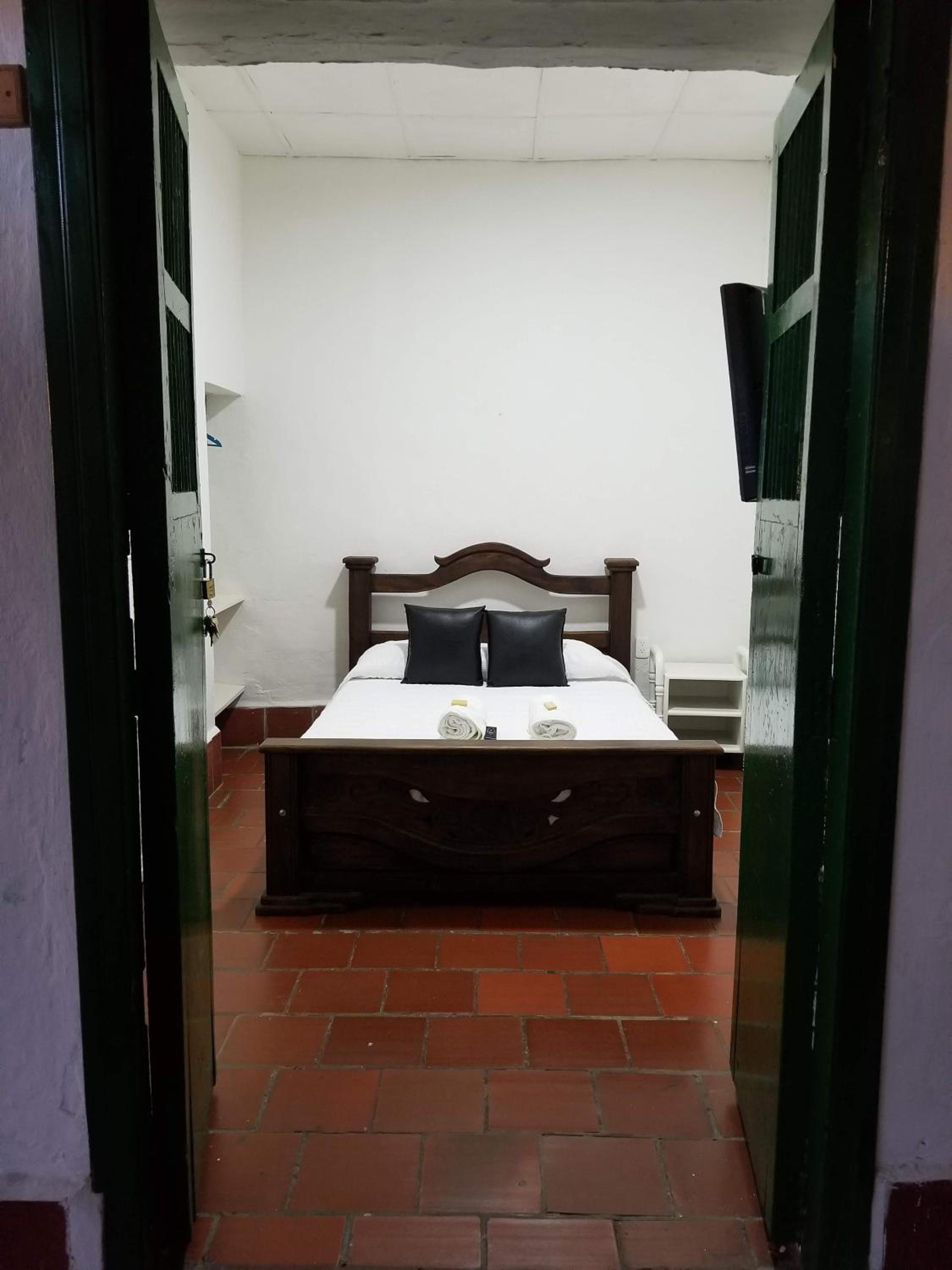 Economy Double Room photo 1