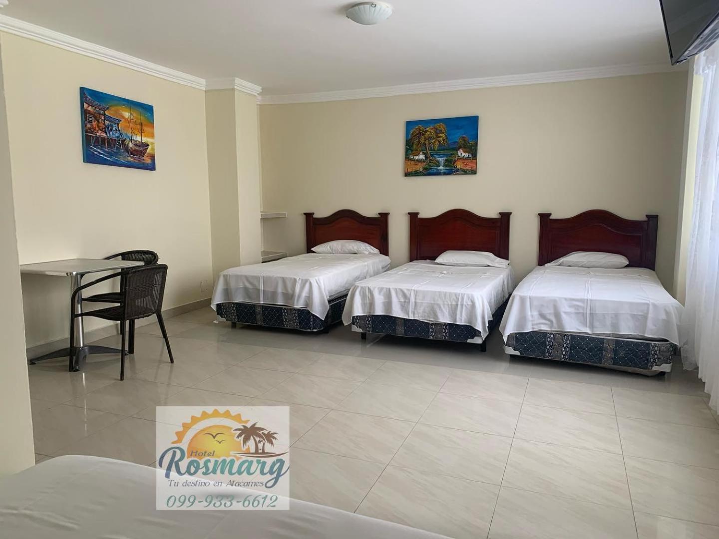 Family Room with Sea View photo 2