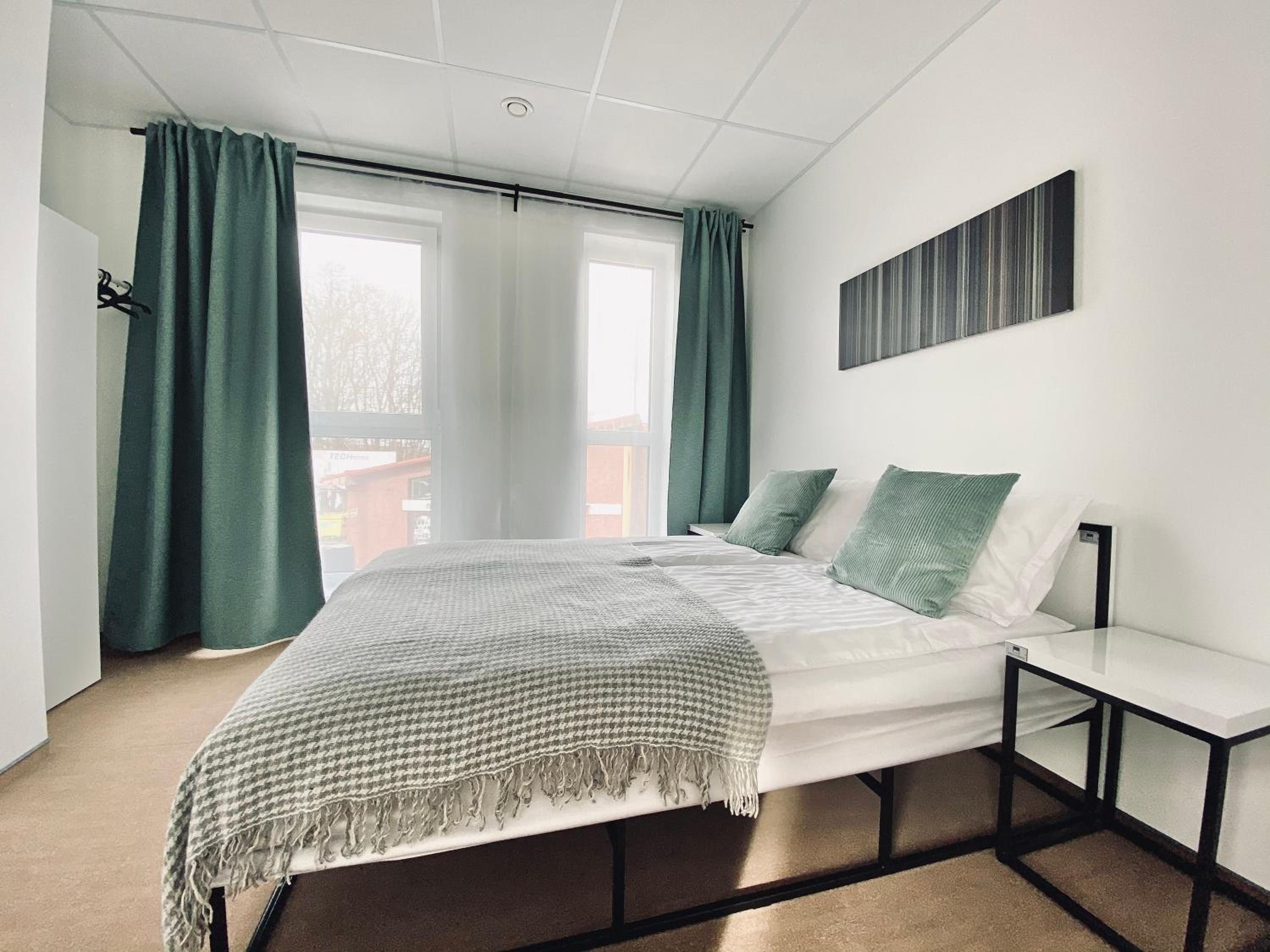 One-Bedroom Apartment - Photo 7