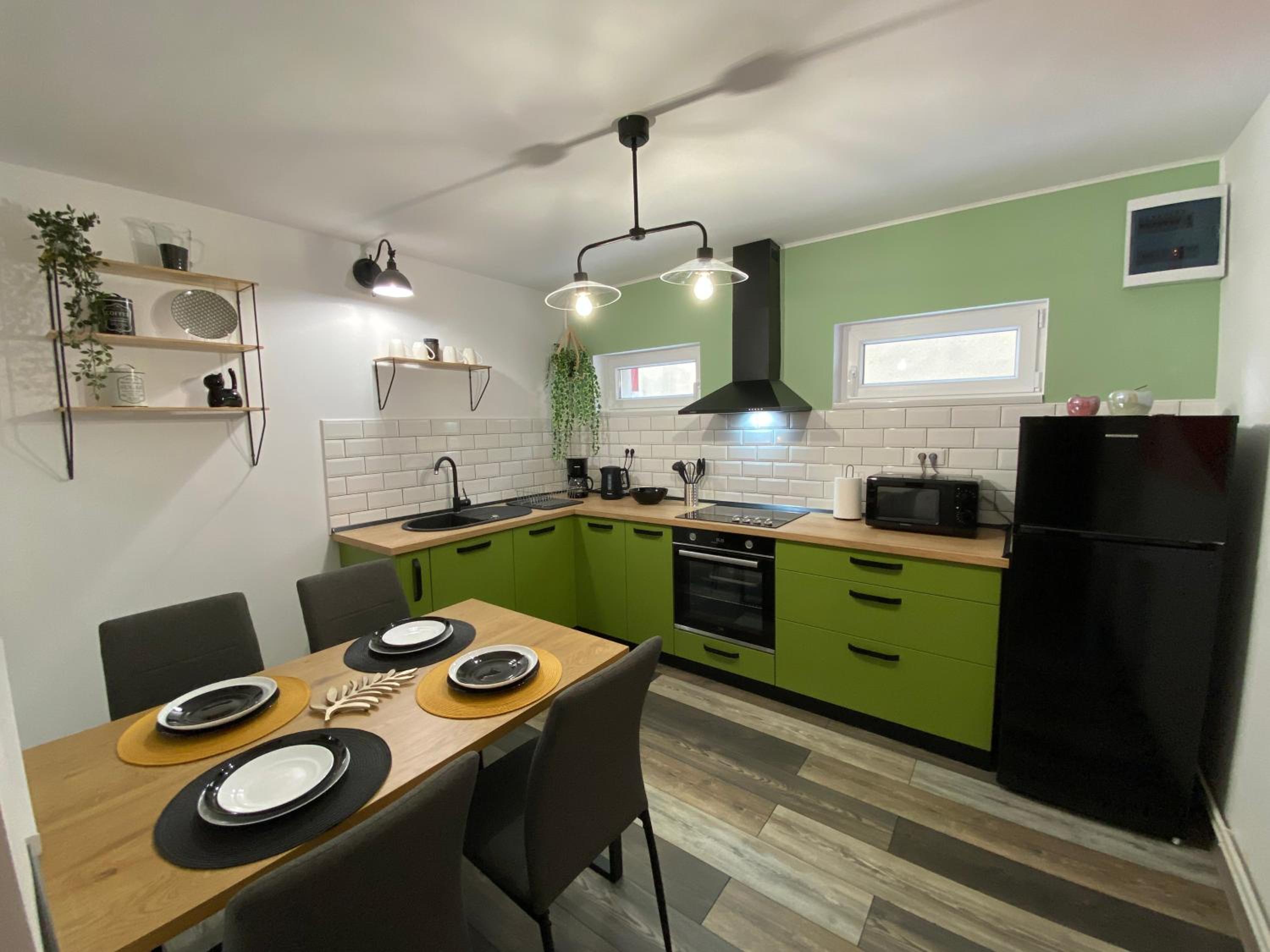 One-Bedroom Apartment - Photo 3