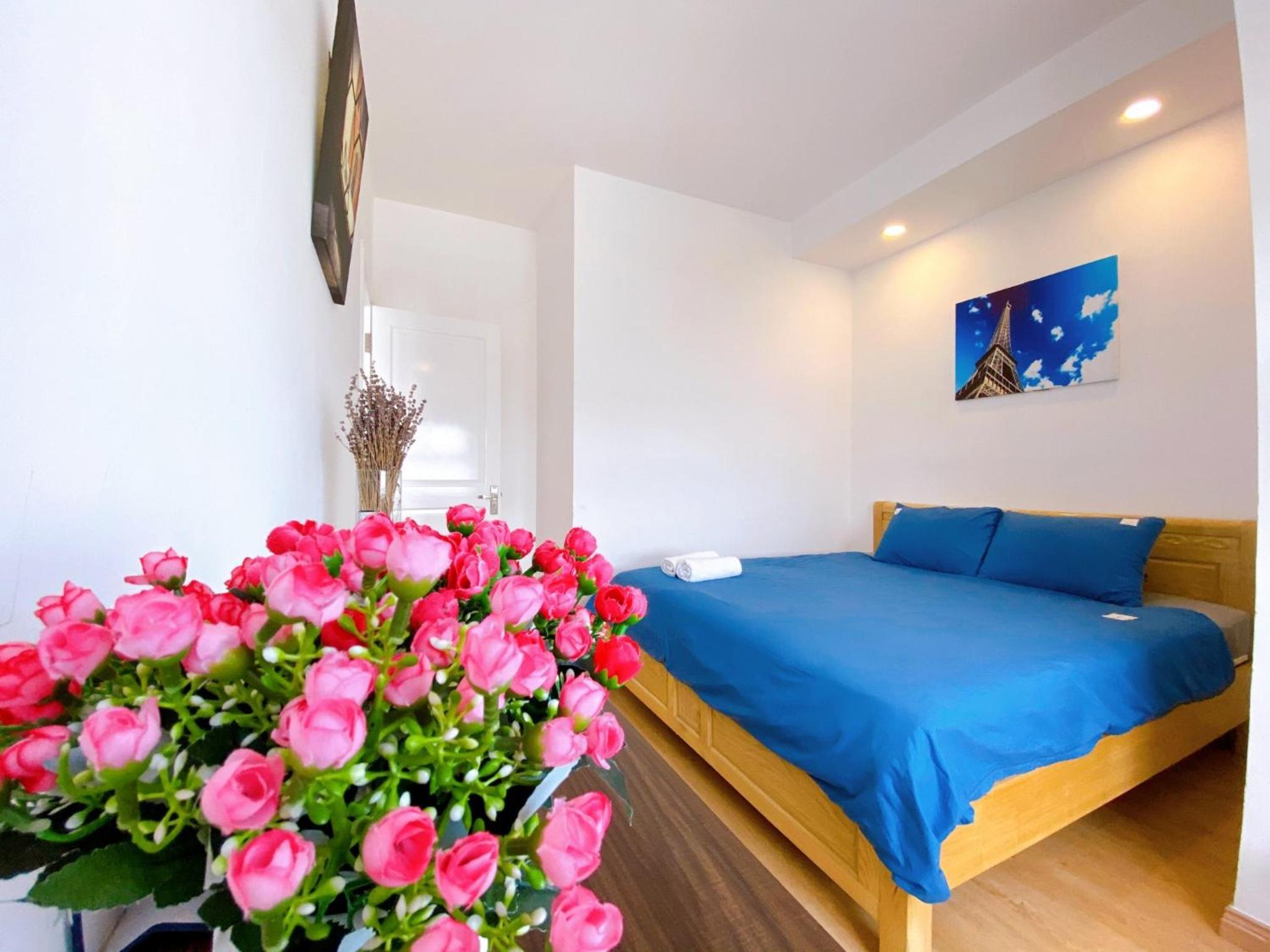 One-Bedroom Apartment - Photo 34