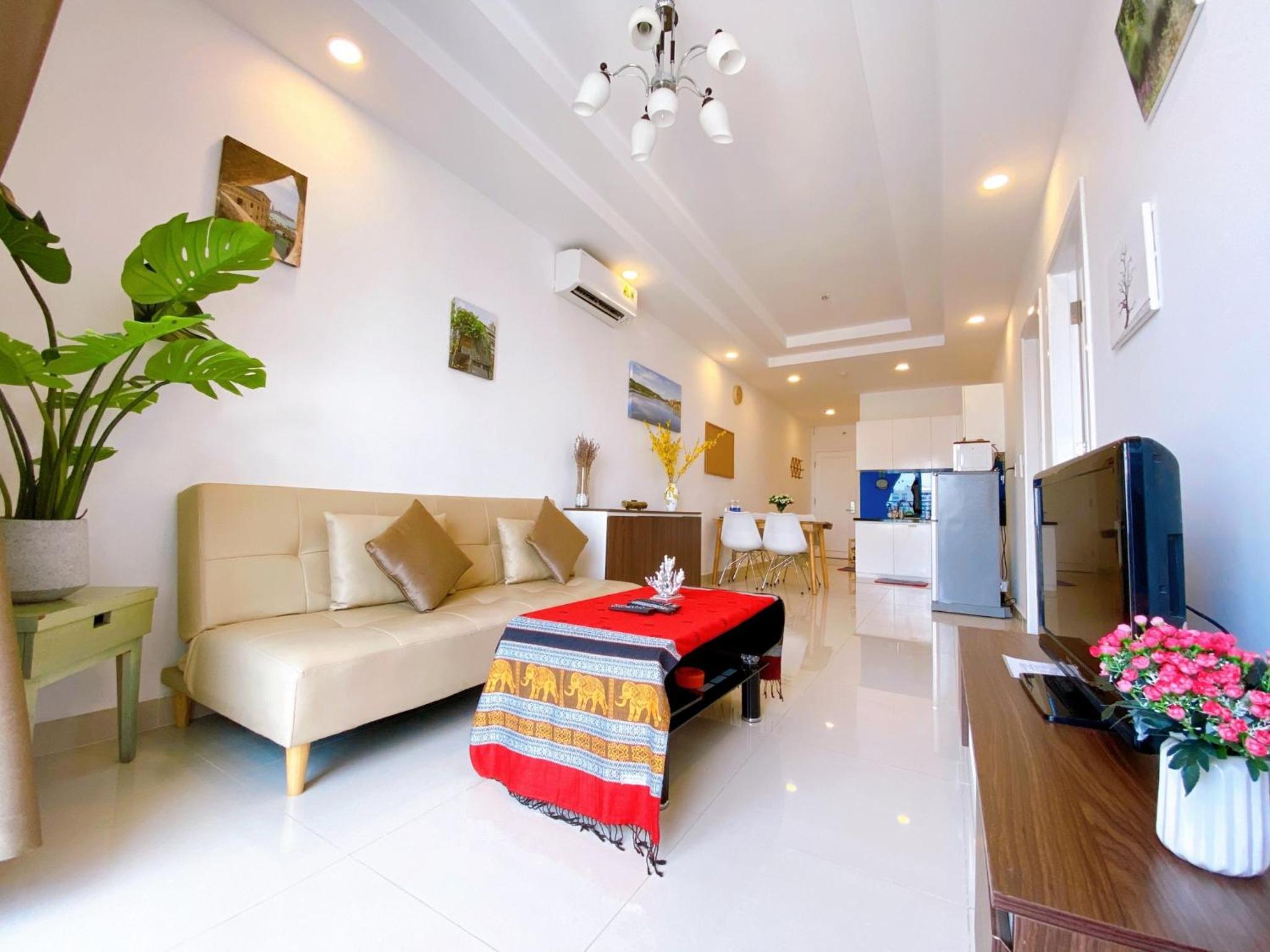 One-Bedroom Apartment - Photo 32