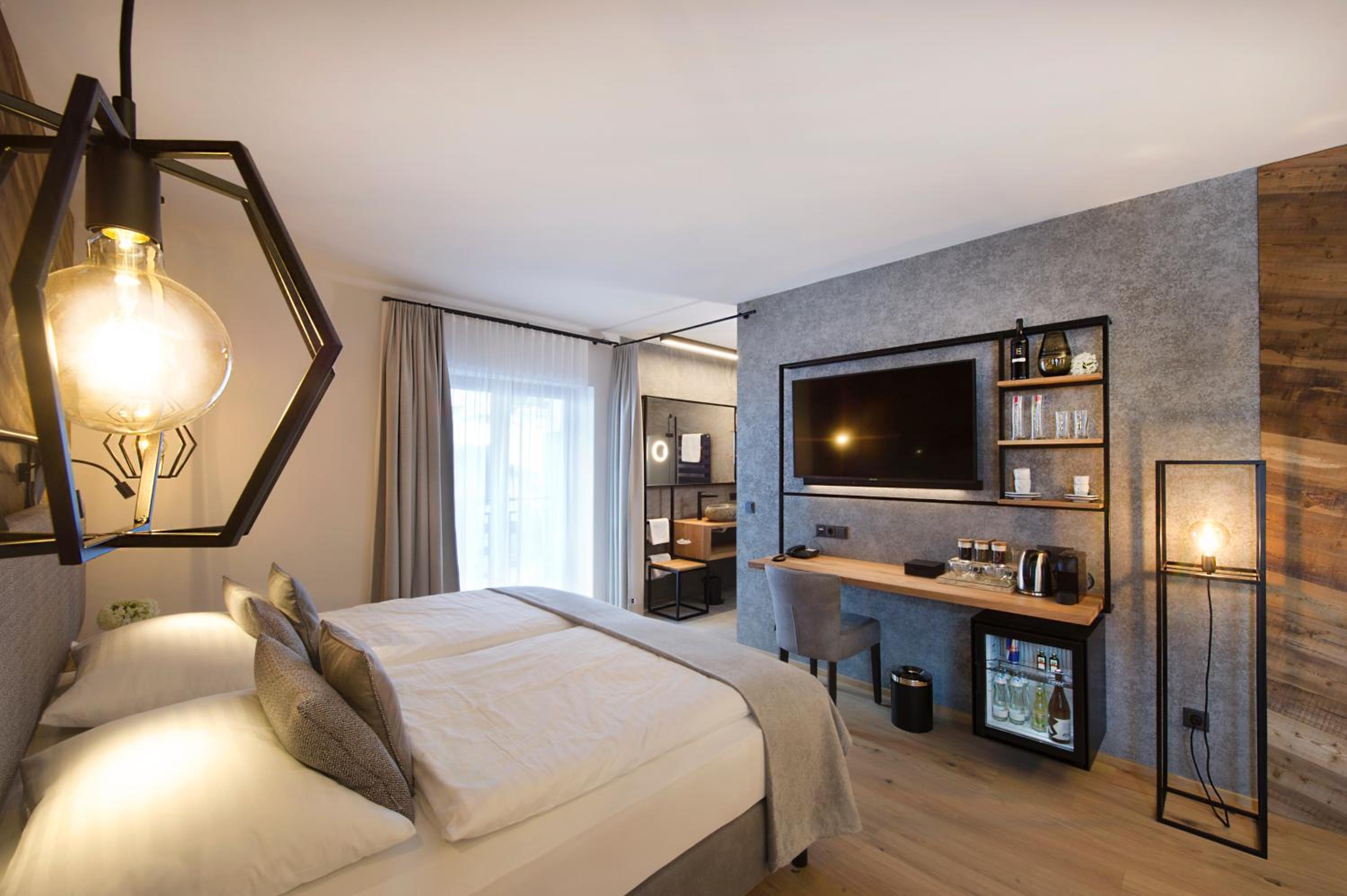 Double or Twin Room - Photo 13