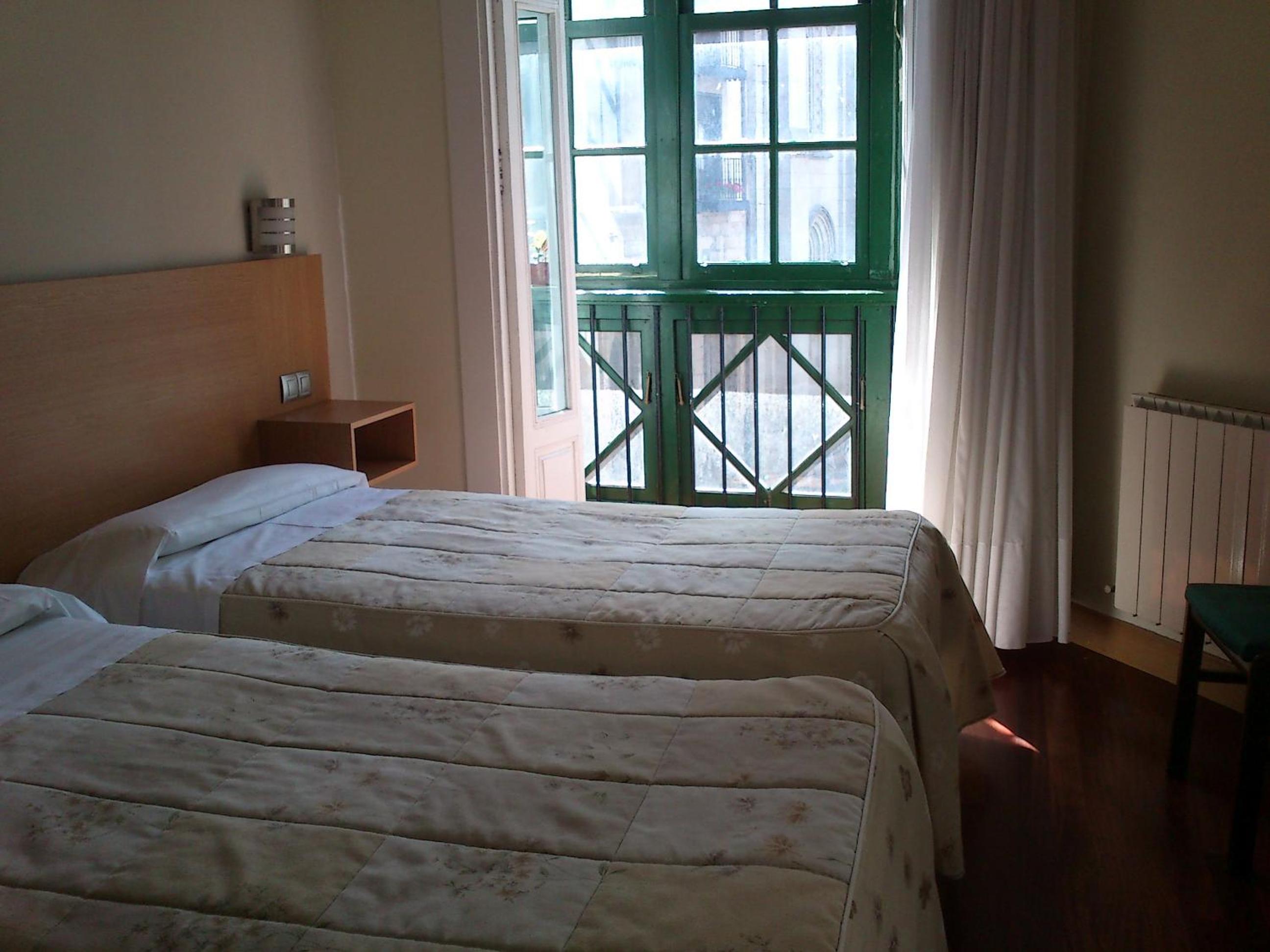 Habitación Doble o Twin con Baño Compartido