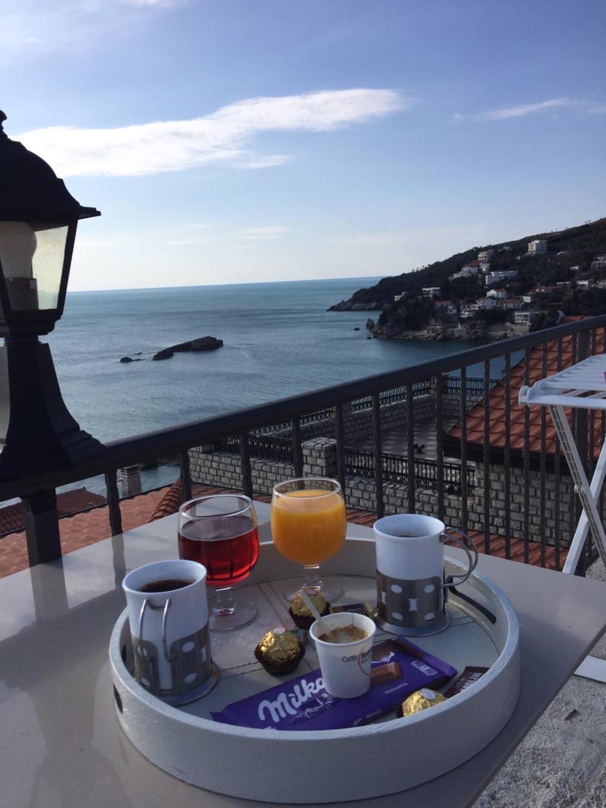 Double Room with Sea View photo 2