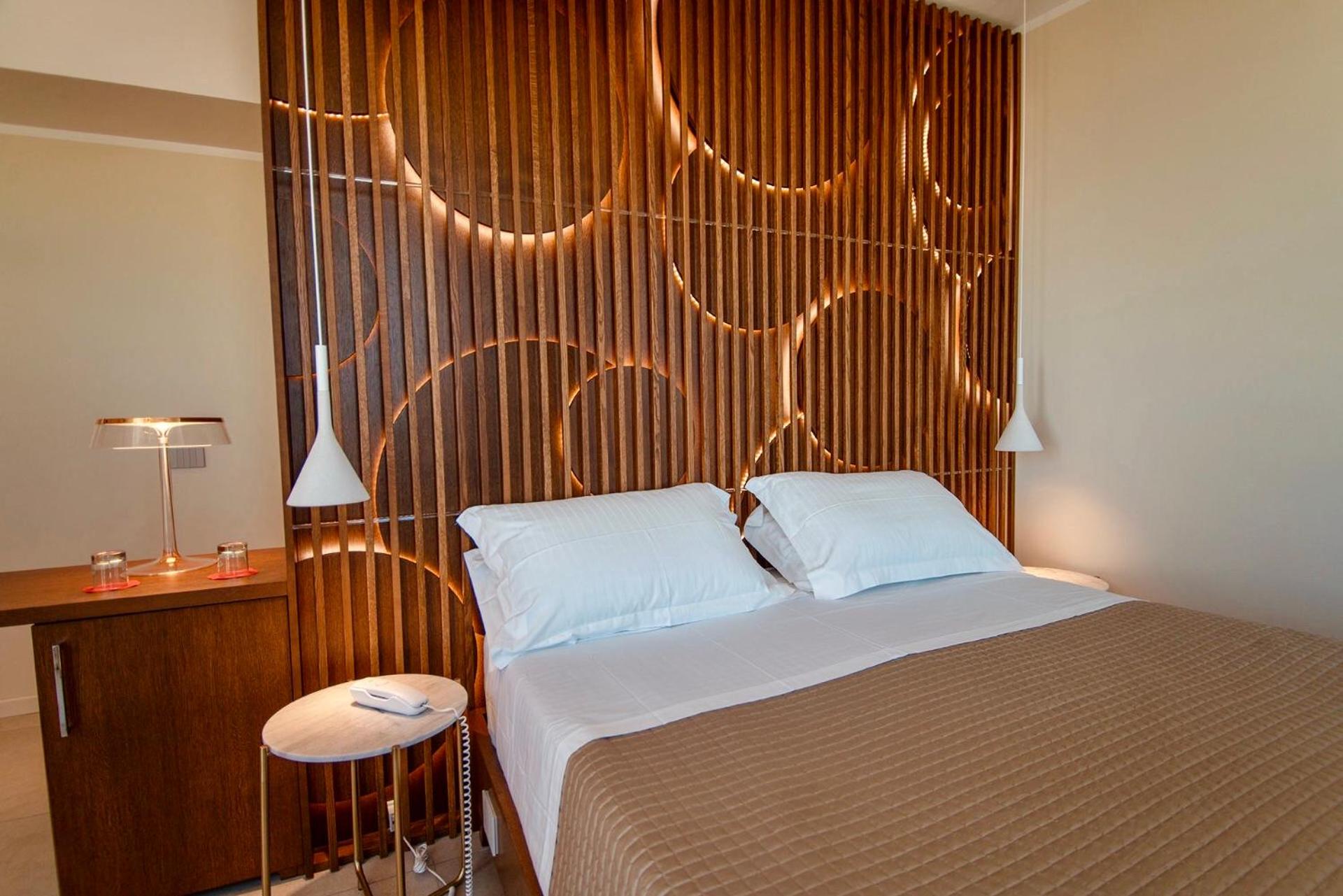 Superior King Room - Photo 7