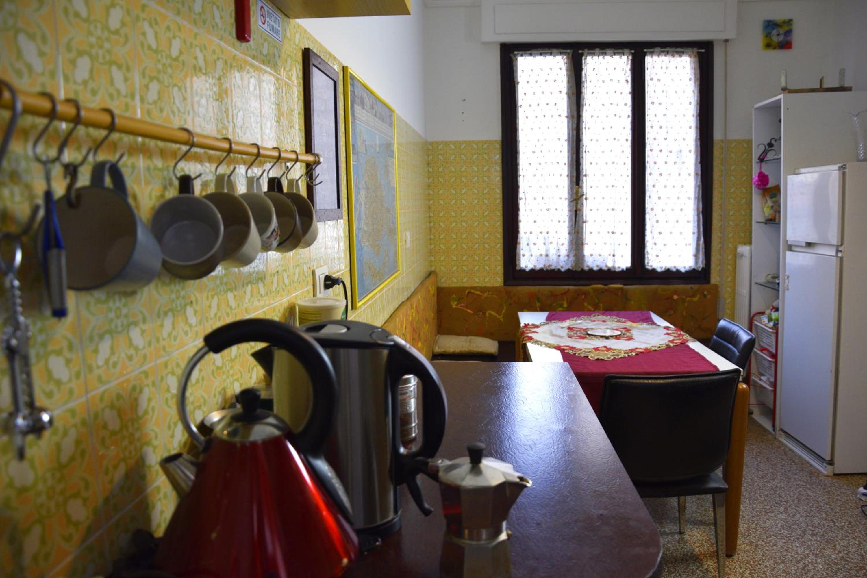 Triple Room with Shared Bathroom photo 2