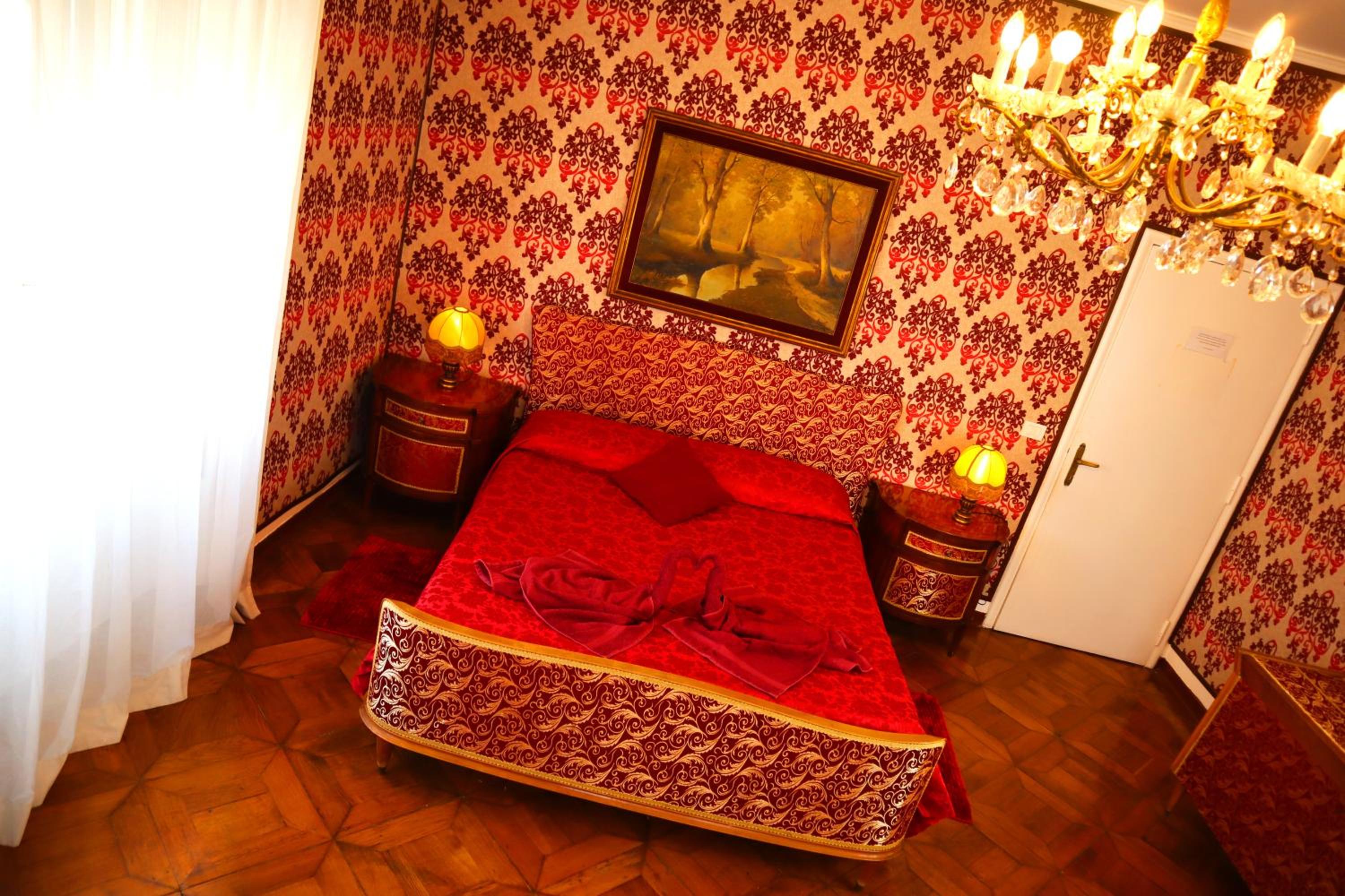 Double Room with Private Bathroom photo 3