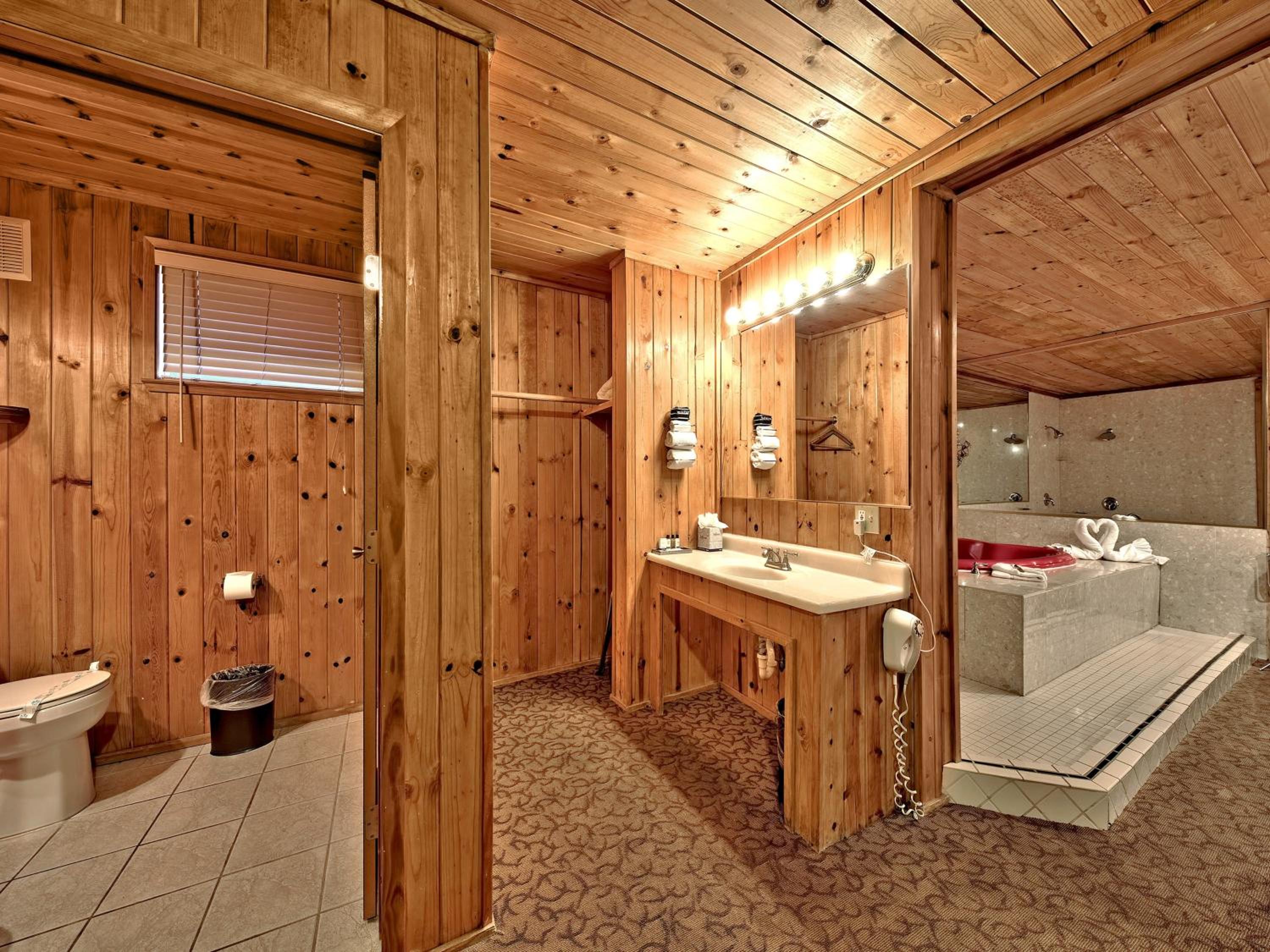 Superior King Room with Spa Bath - Photo 11