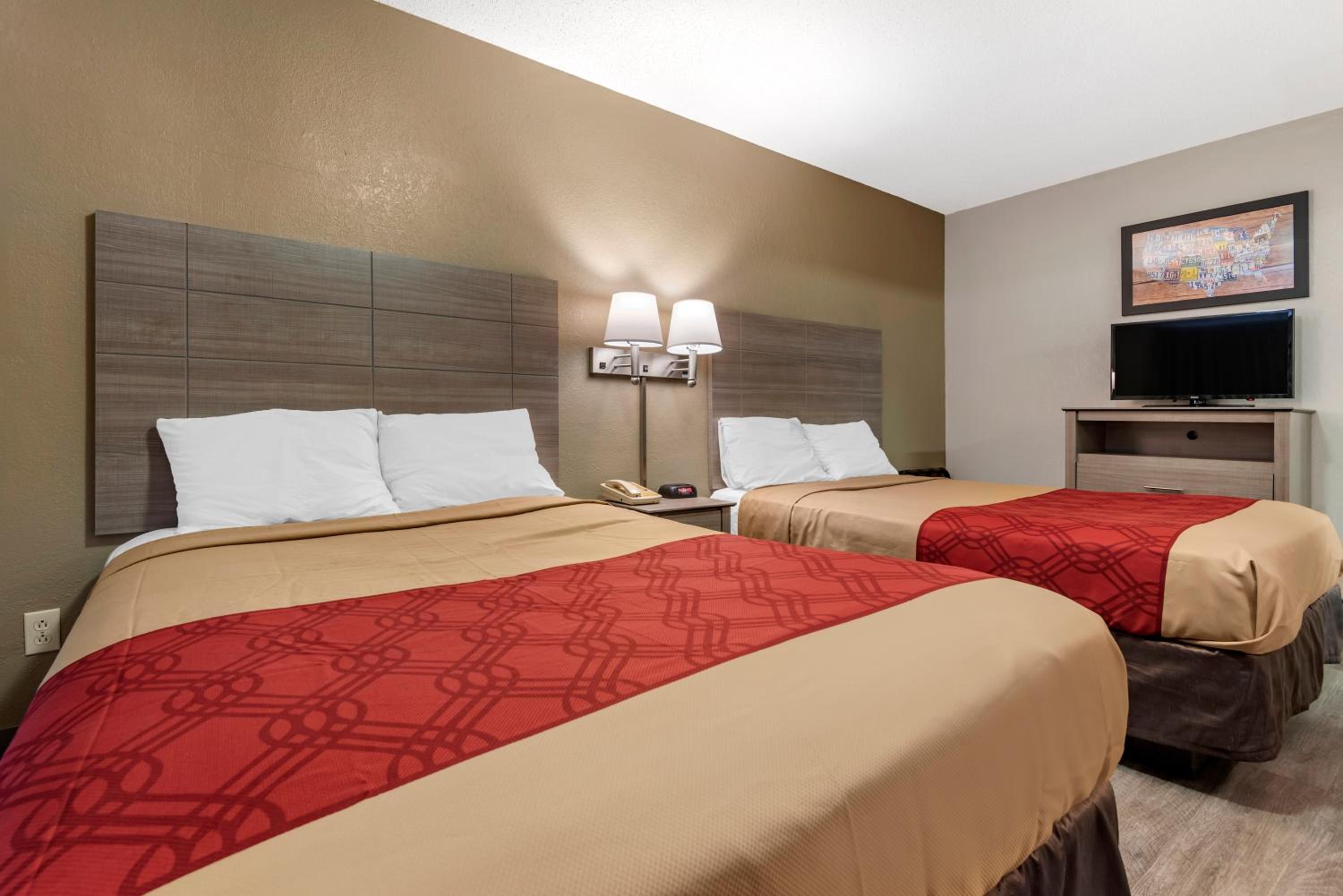 Double Room with Two Double Beds - Non-Smoking - Photo 1