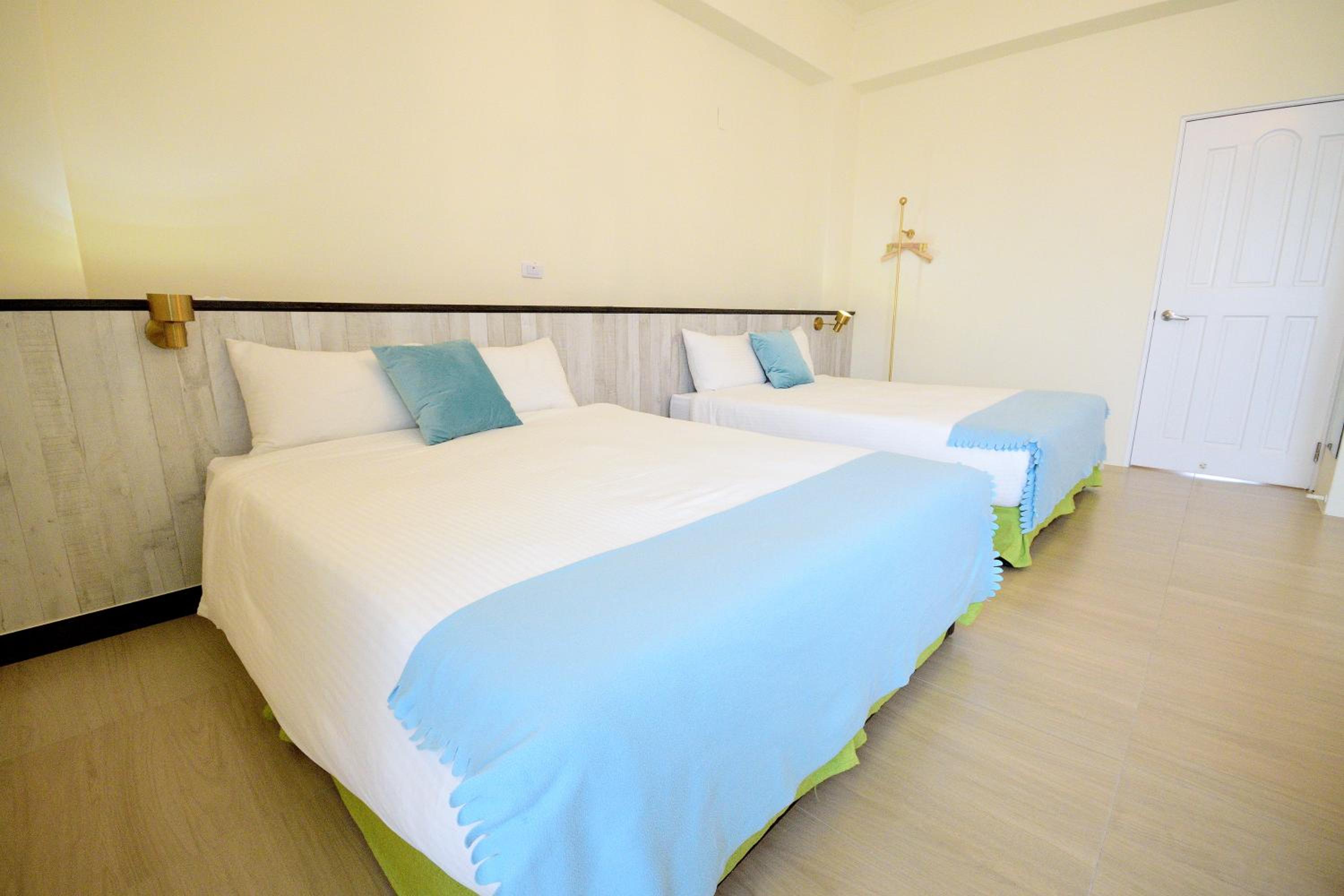 Classic Quadruple Room photo 2
