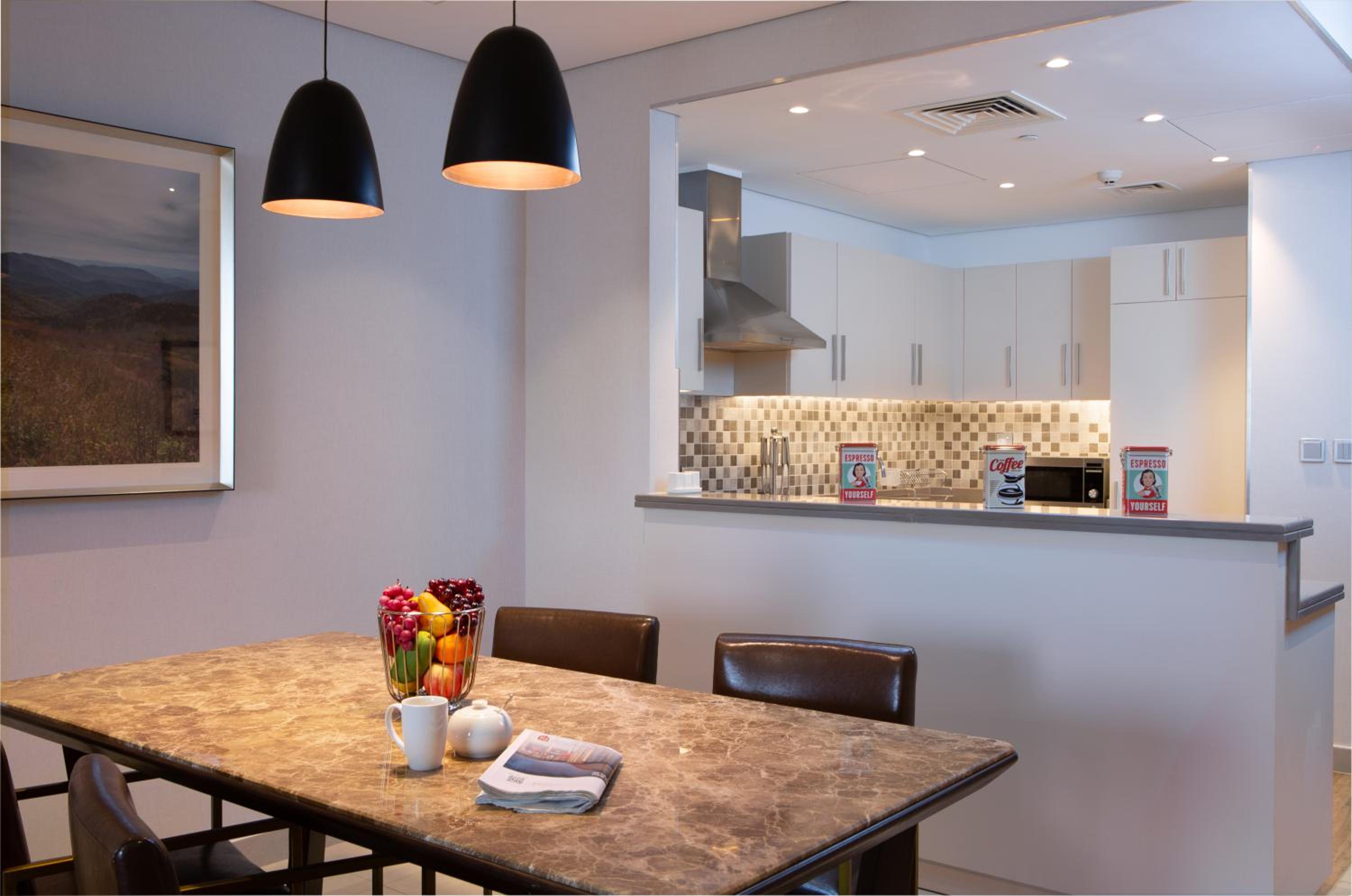 One-Bedroom Apartment - Photo 2