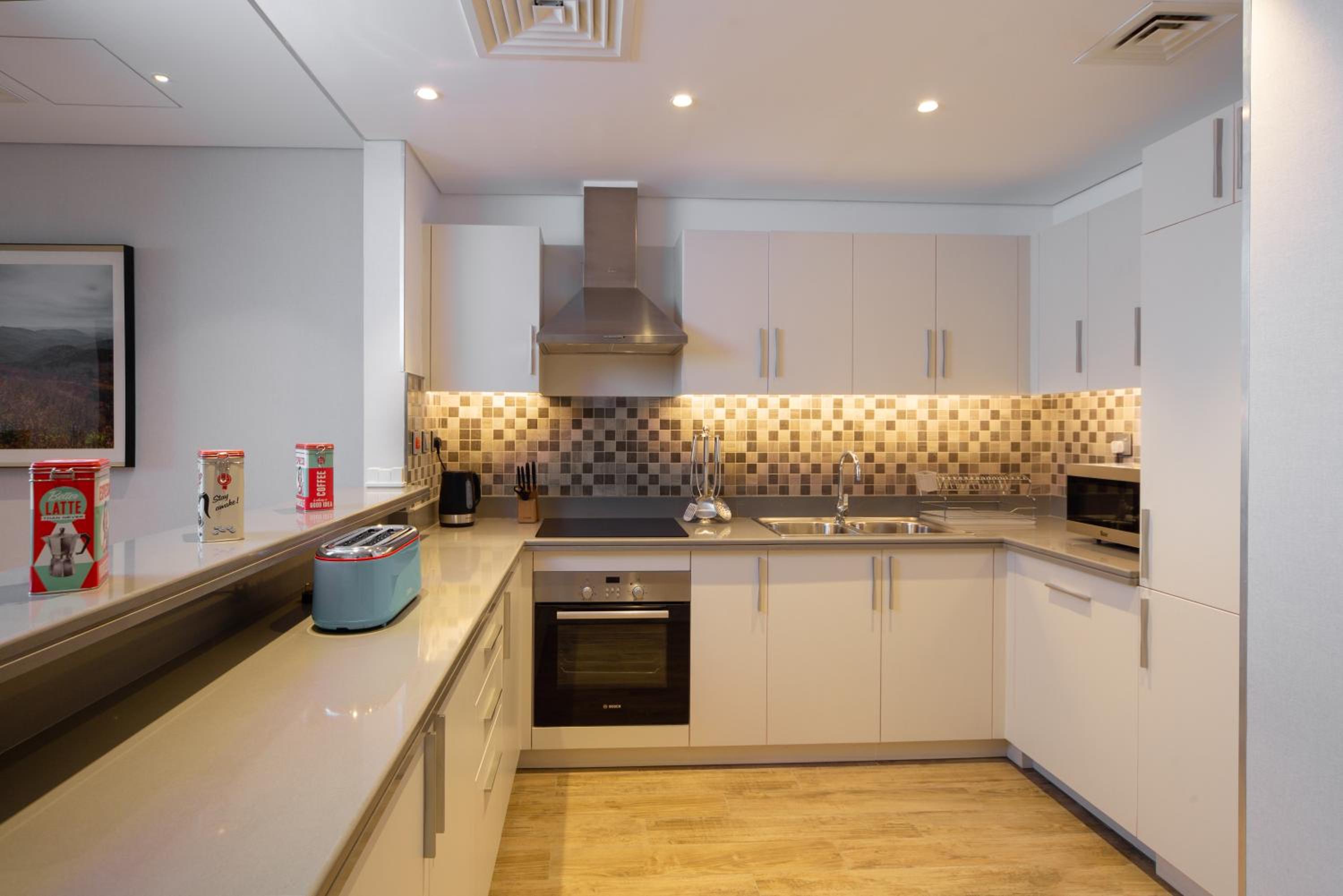 One-Bedroom Apartment - Photo 6