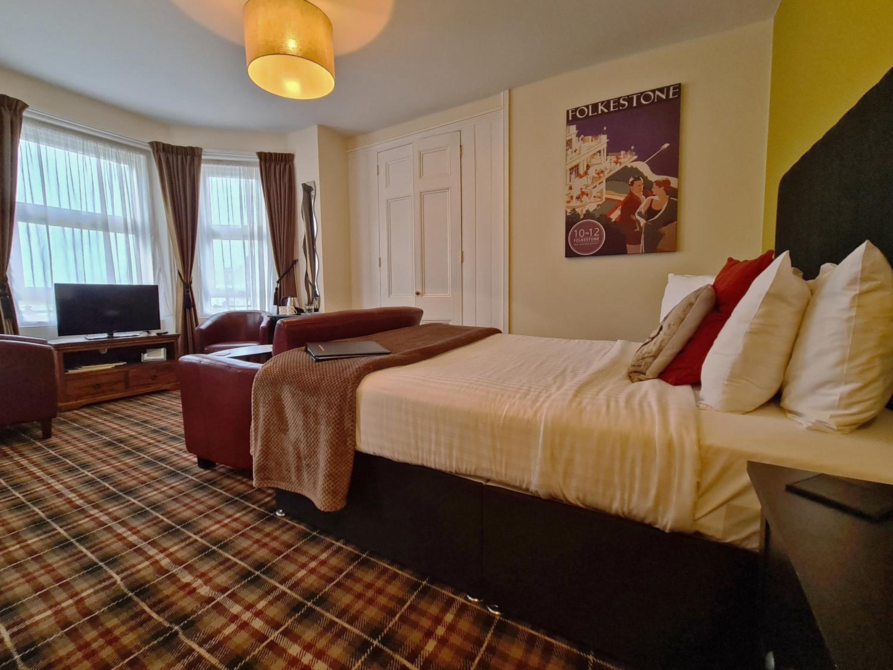 Deluxe King Room photo 3