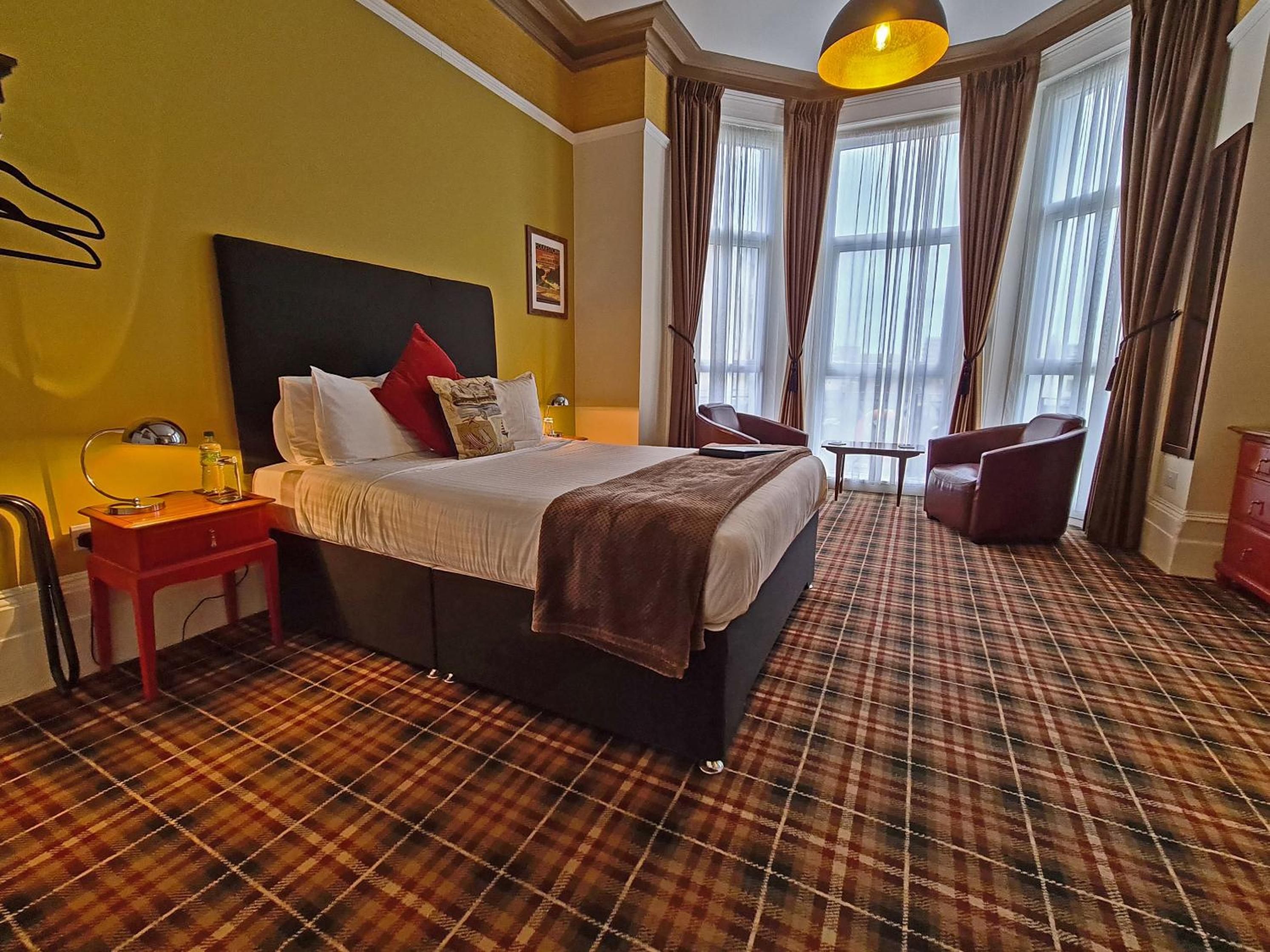 Deluxe King Room photo 2
