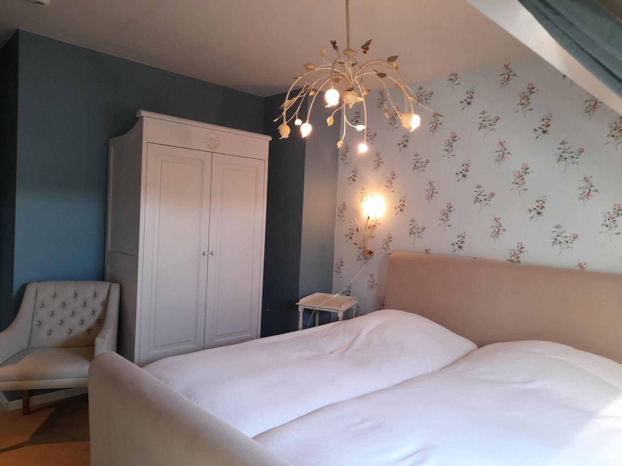 Standard Double Room - Photo 5