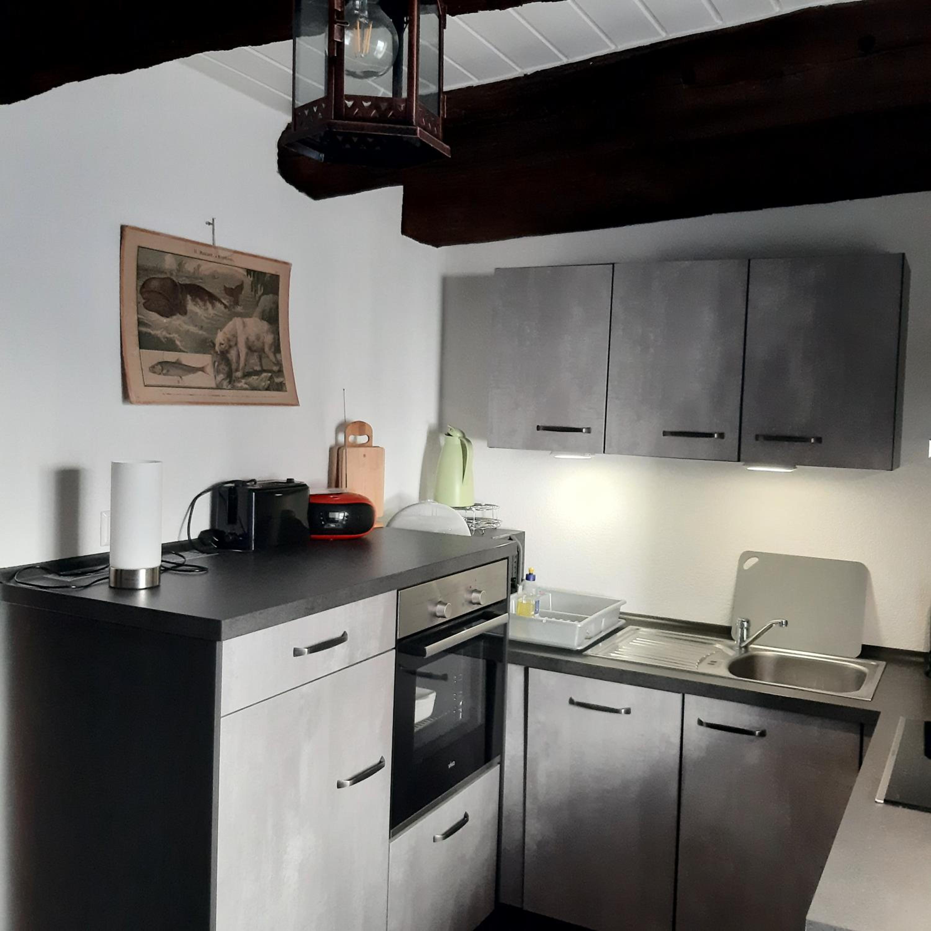 One-Bedroom Apartment - Photo 12