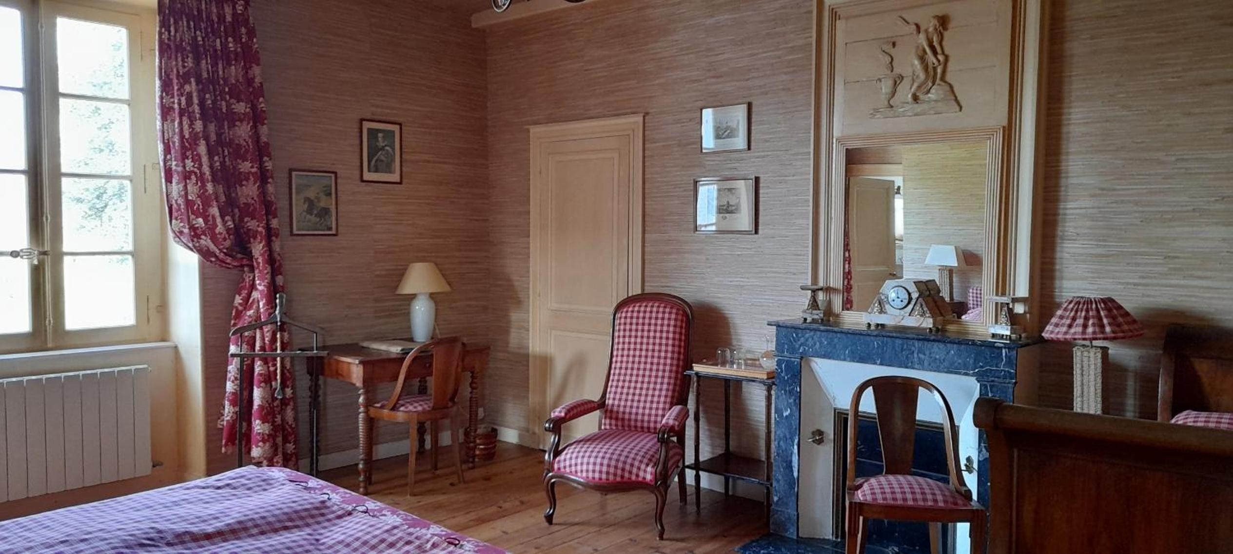Triple Room with Private Bathroom