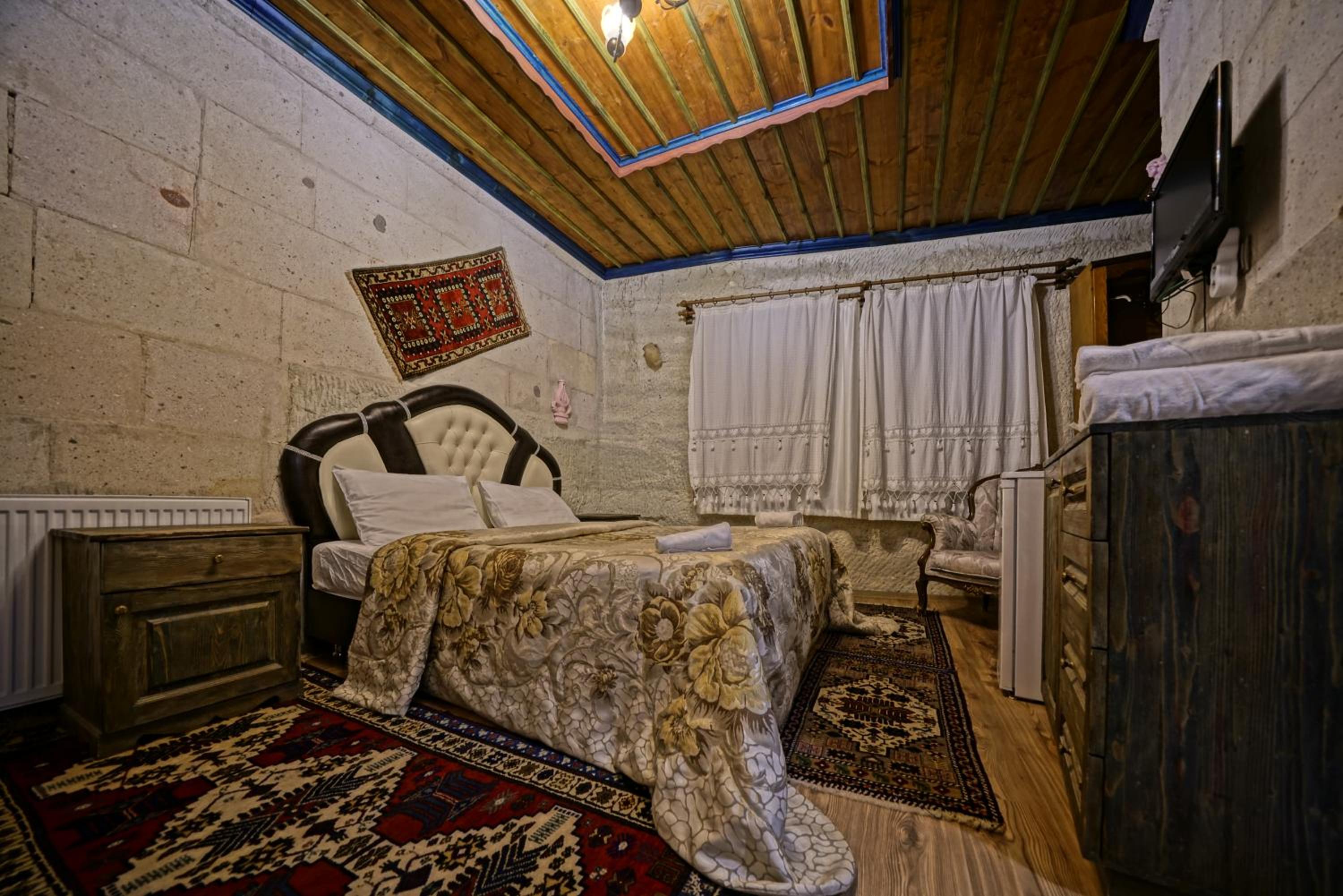 Double Room - Photo 31