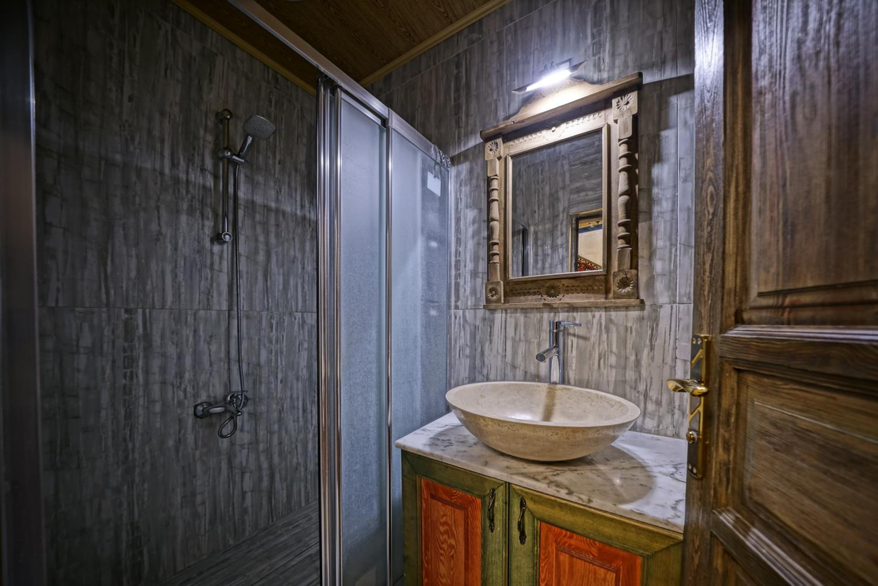 Double Room - Photo 27