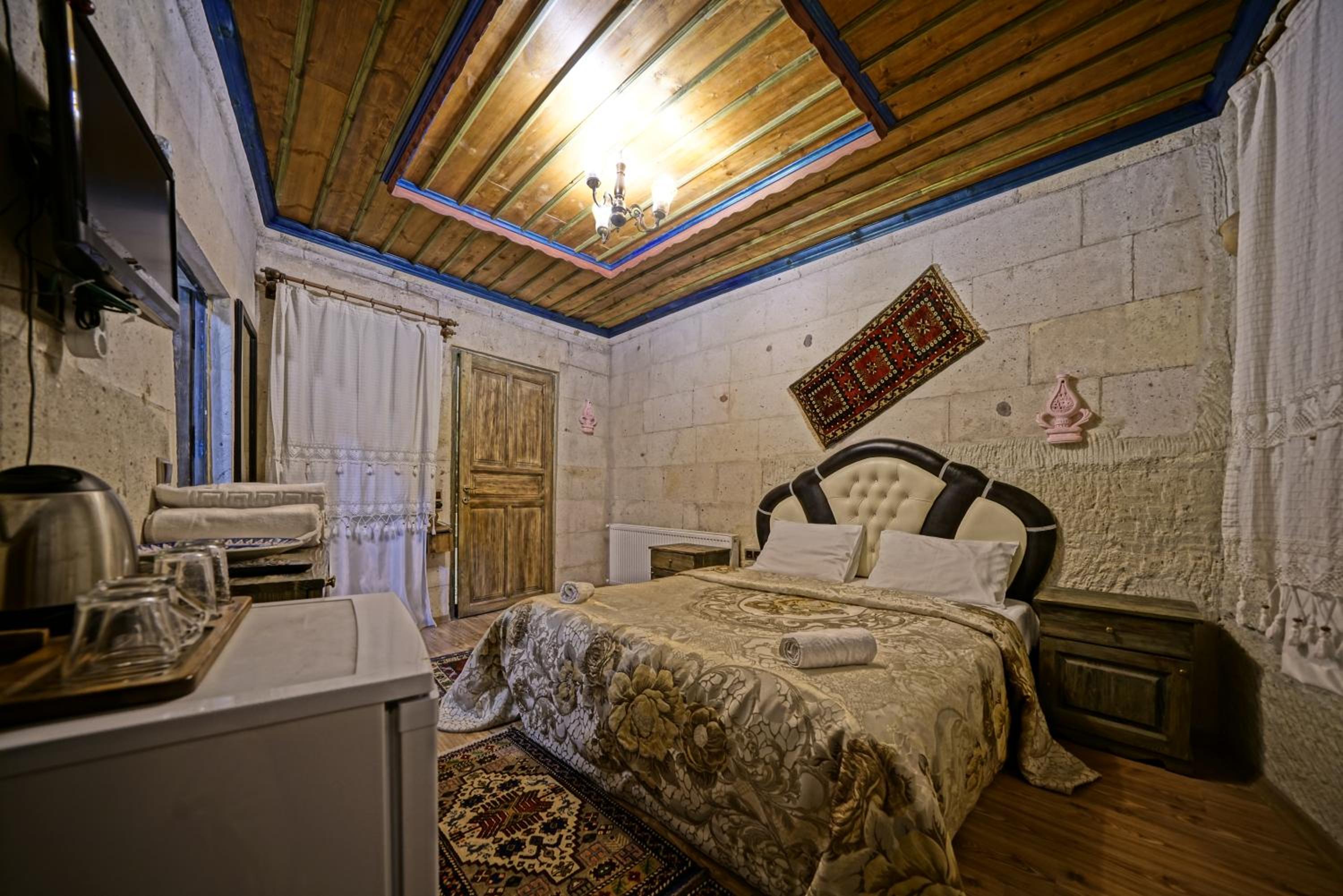 Double Room - Photo 26