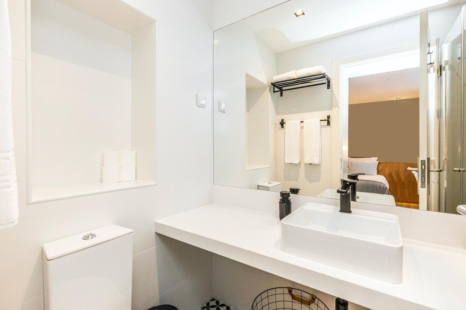 Economy Double or Twin Room photo 2