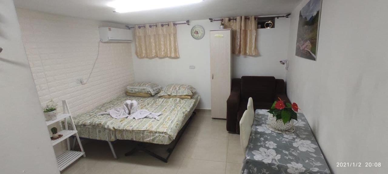 One-Bedroom Apartment - Photo 18