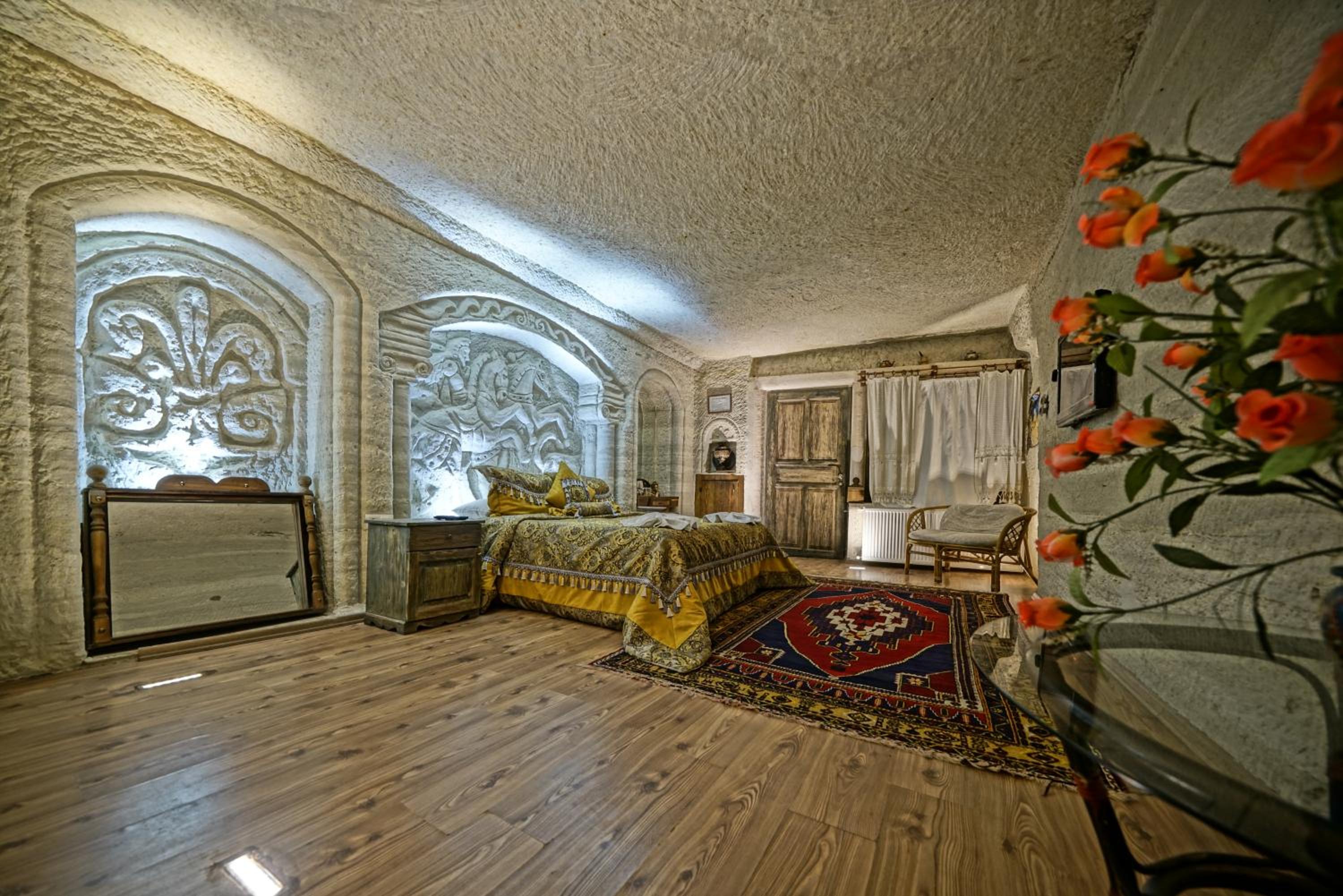 Deluxe Cave Room - Photo 65